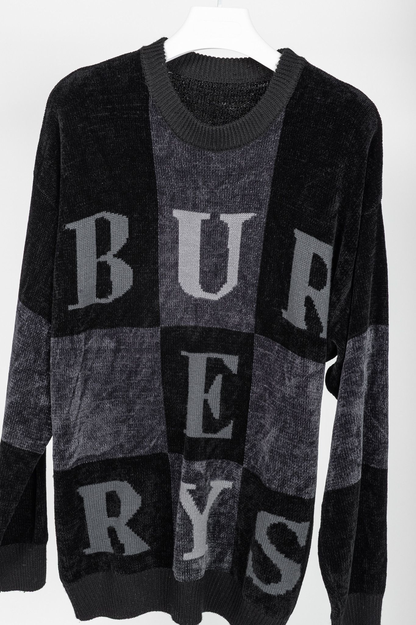 Burberry Burberry Vintage Black Chenille Checkered-Logo Sweater Size US XL / EU 56 / 4 - 3 Thumbnail