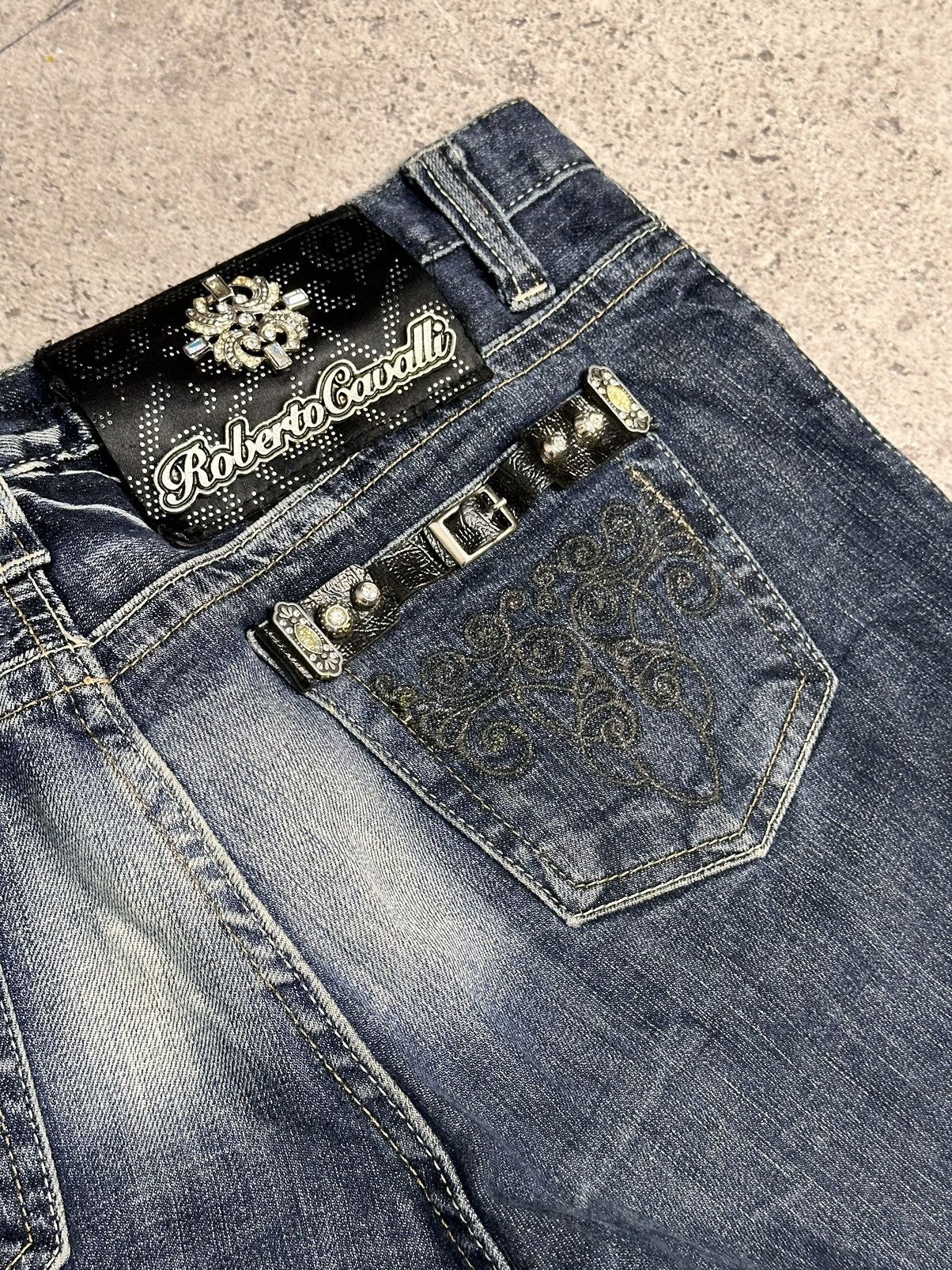 Roberto Cavalli Roberto Cavalli blue denim pants vintage y2k Size 28" / US 6 / IT 42 - 14 Thumbnail