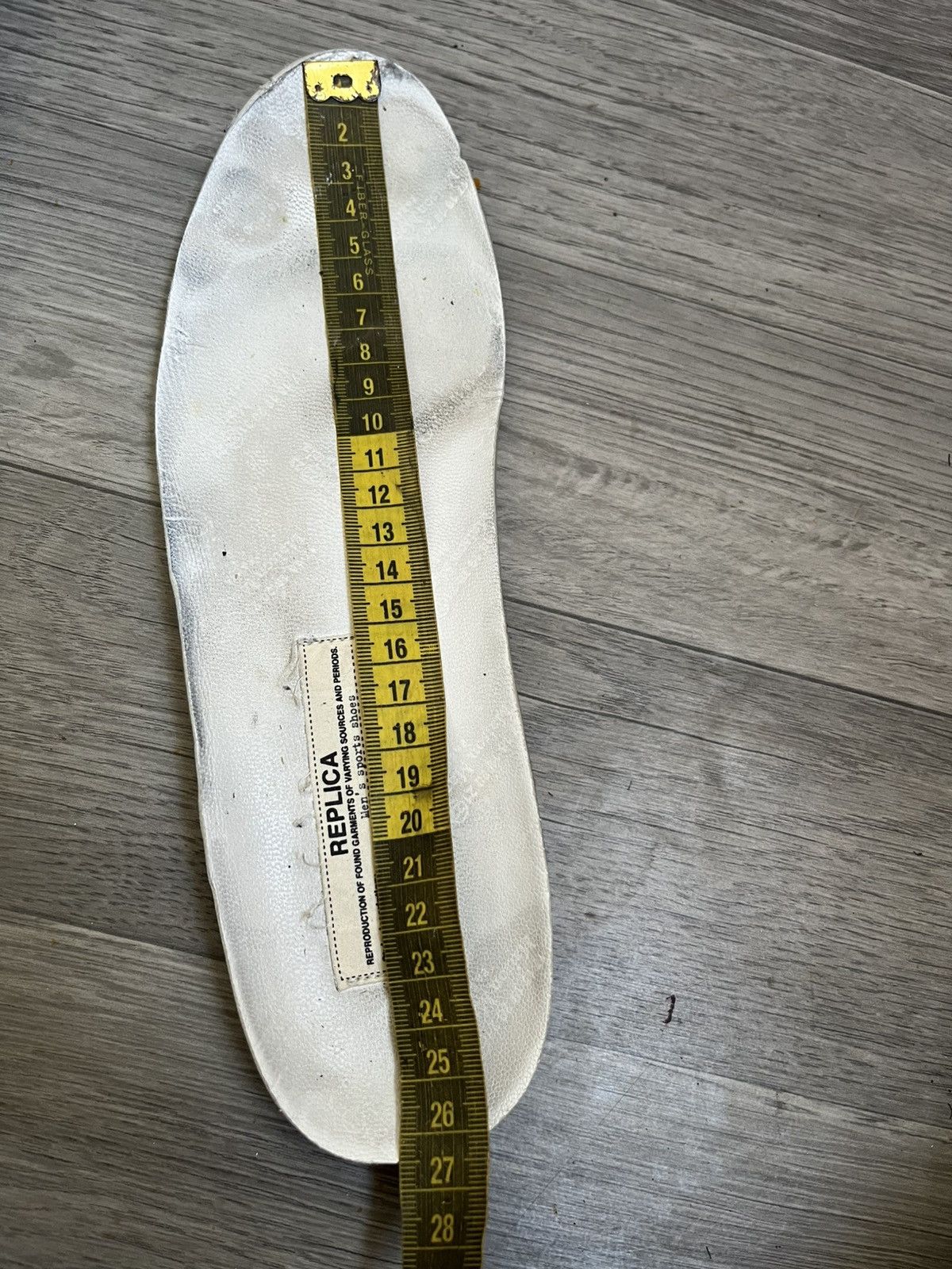 Maison Margiela Maison margiela gats paint splatter low top sneakers sz 41 Size US 8 / EU 41 - 12 Thumbnail