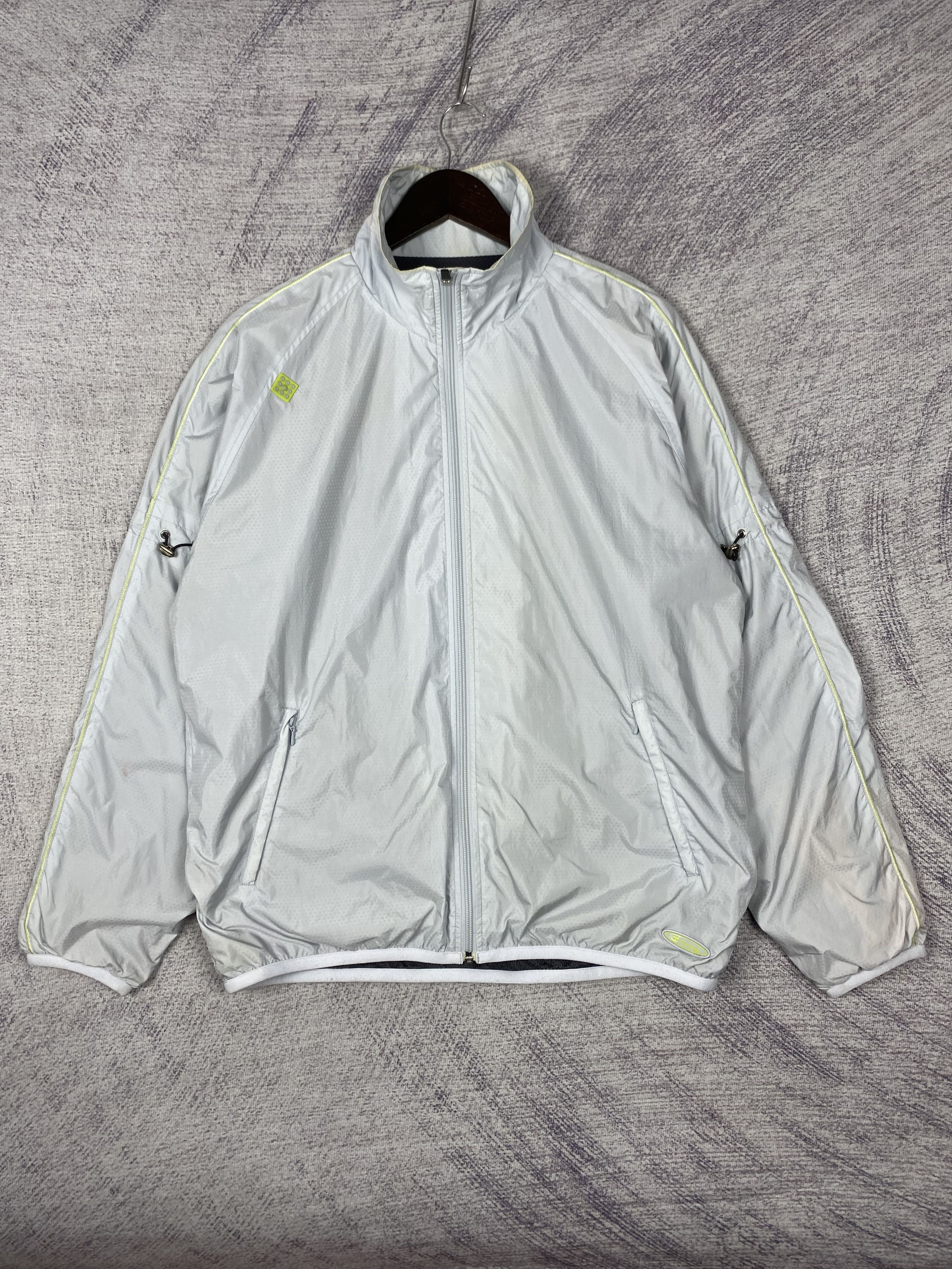 Champion Vintage Champion Full Zip Windbreaker Jacket Size US L / EU 52-54 / 3 - 1 Thumbnail