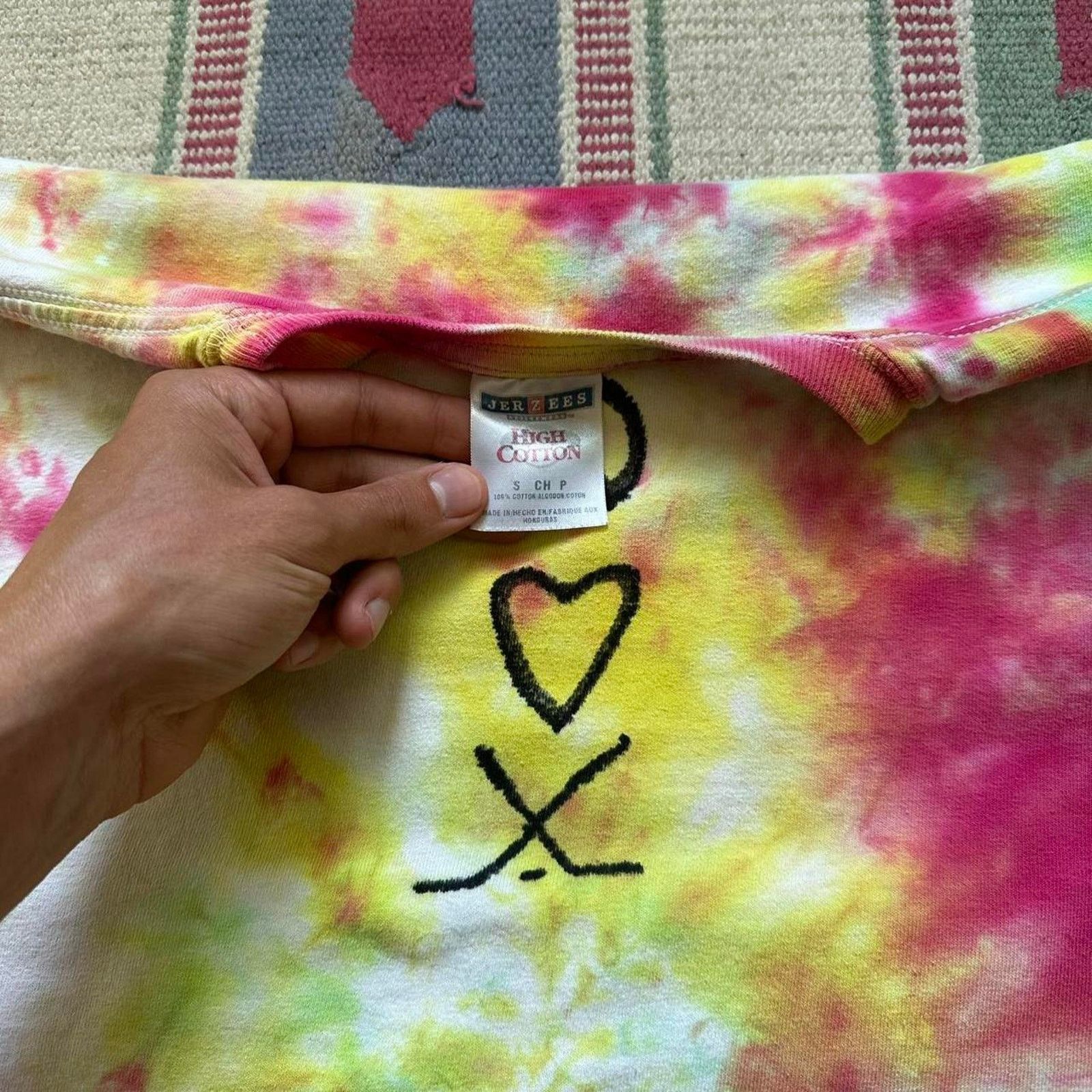 Vintage VINTAGE HAPPY HOCKEY TATTOO PEACE LOVE TIE DYE SHIRT Size US S / EU 44-46 / 1 - 4 Thumbnail