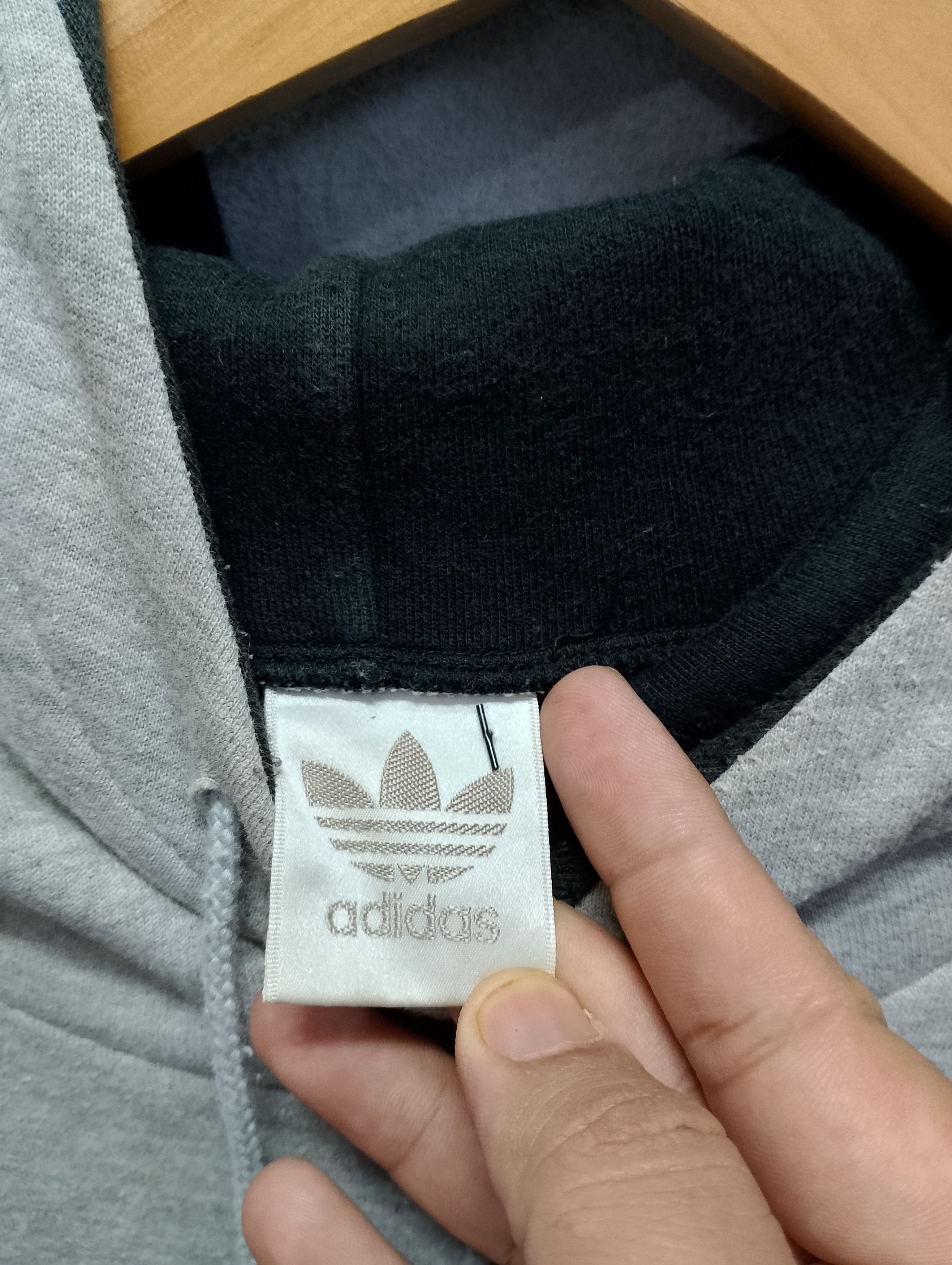 Adidas Vintage Adidas Trefoil Hoodie Made in Japan Size US L / EU 52-54 / 3 - 9 Thumbnail
