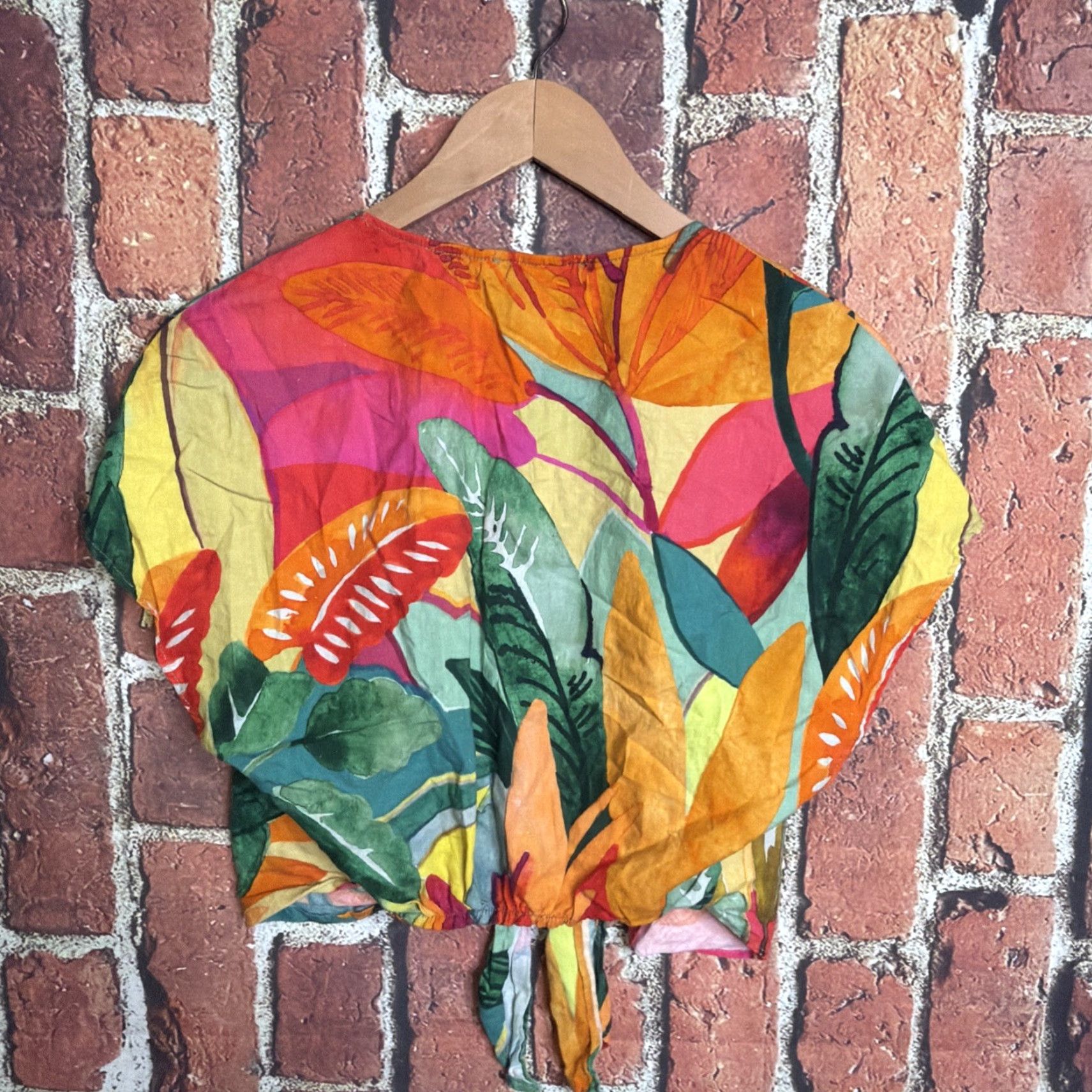 Zara Zara Floral Tie Front Short Sleeve Crop Top Women's M Multicolor Cropped Blouse Casual Tie Front Pattern Floral Age Group Women Size M / US 6-8 / IT 42-44 - 3 Thumbnail