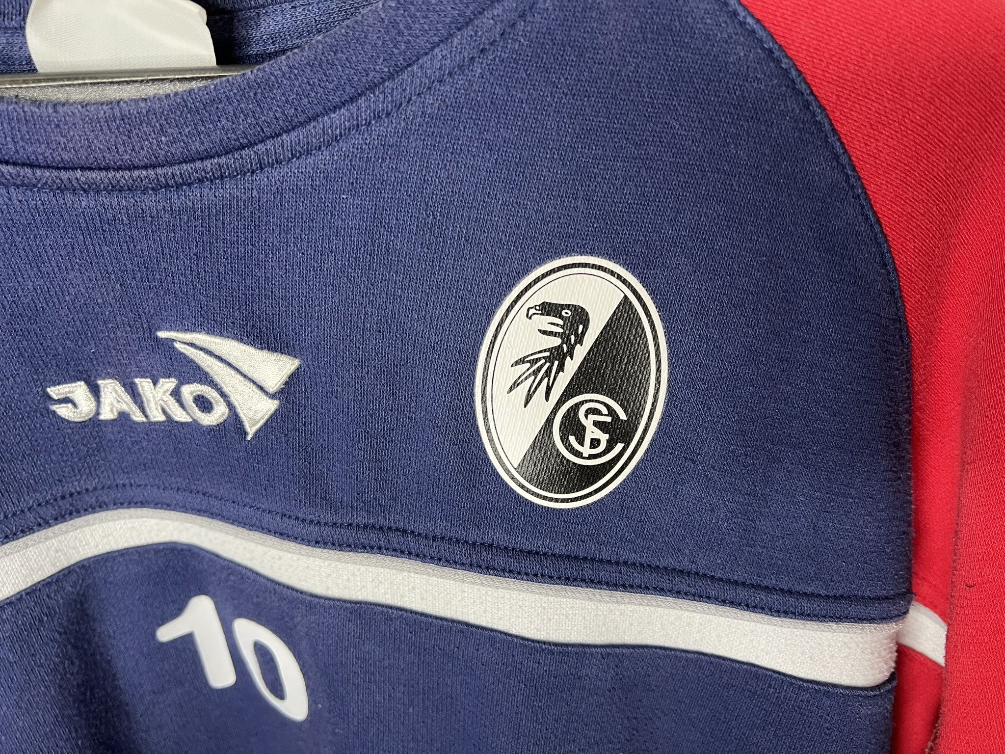 UEFA FREIBURG 2005-06 TRAINING TOP FOOTBALL SHIRT SOCCER JERSEY Size US XL / EU 56 / 4 - 6 Thumbnail