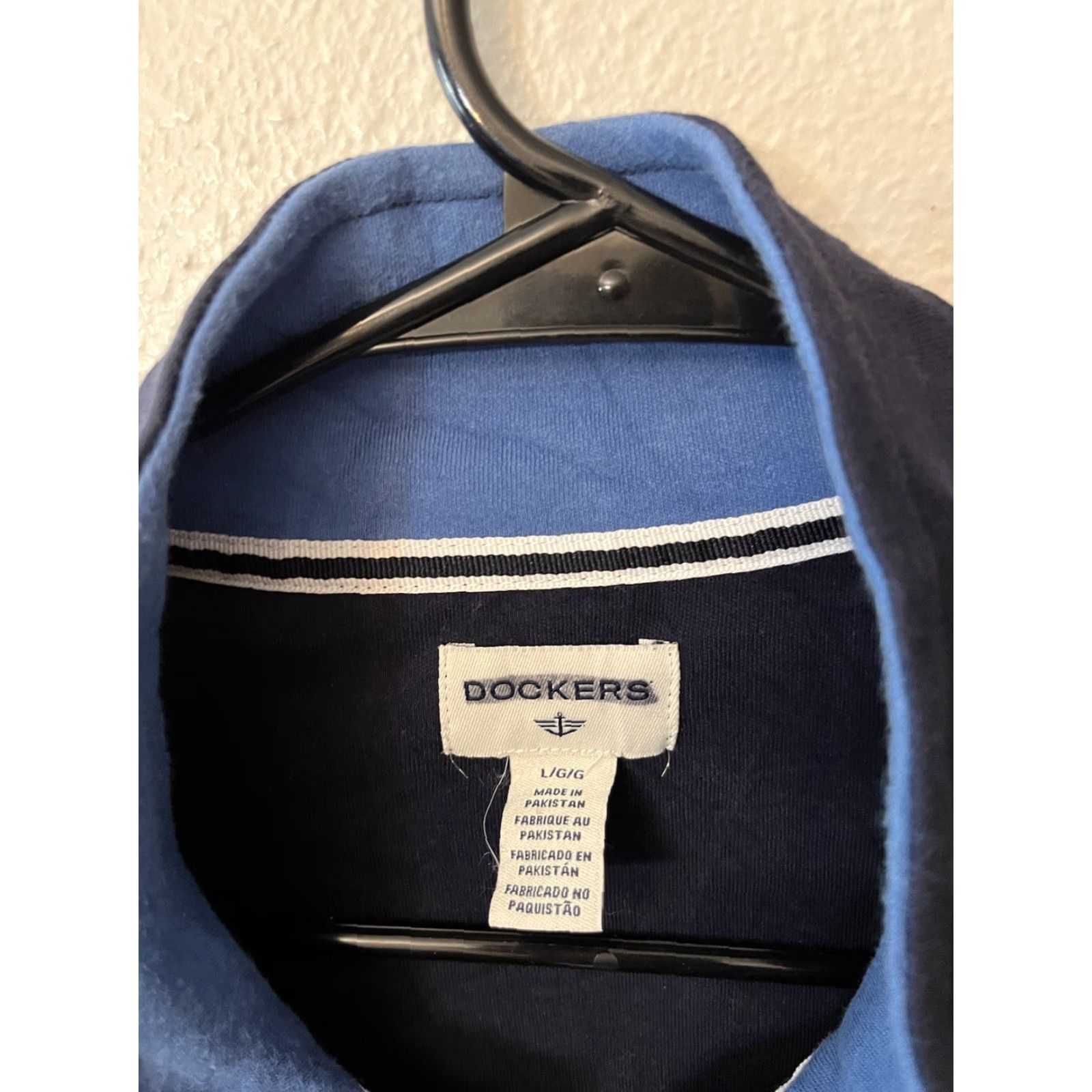 Dockers VINTAGE Dockers 1/4 Zip Sweater Men's XL Navy Blue Mock-neck 1/2 Zip Knit Solid Acrylic, Cotton 100% Blue Mens XL Size US XL / EU 56 / 4 - 3 Thumbnail
