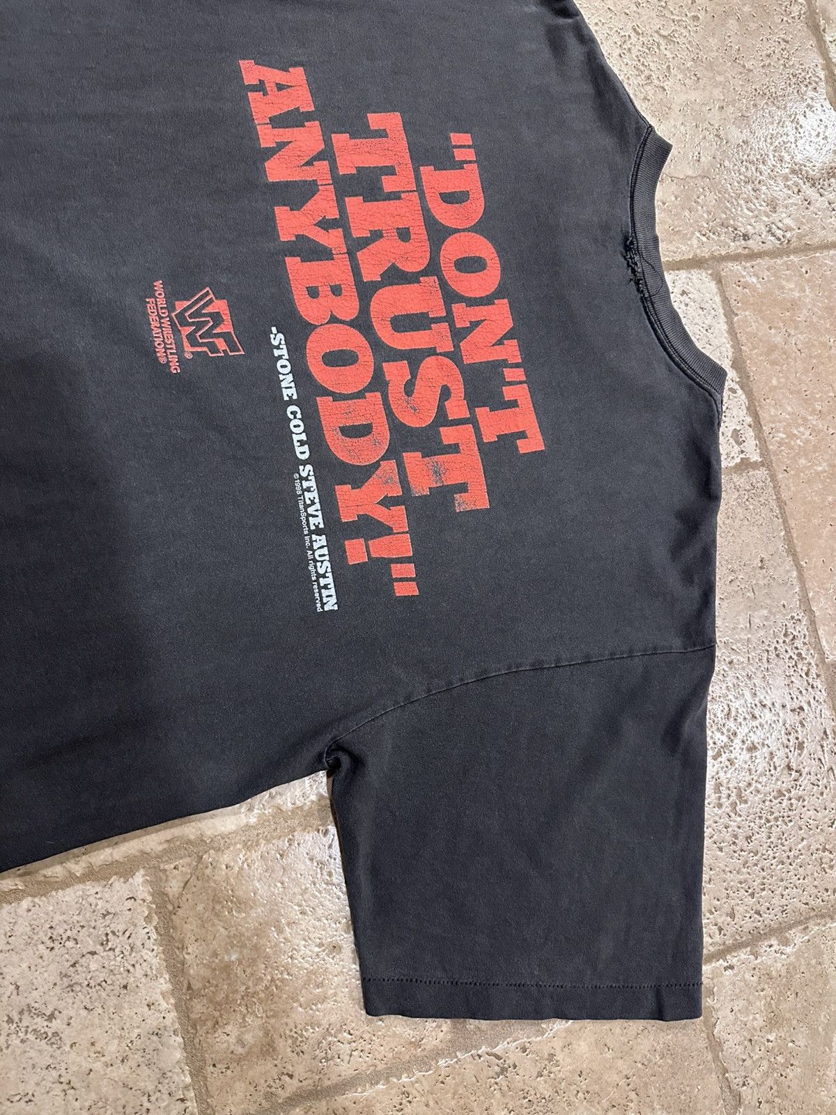 Vintage Vintage Stone Cold Steve Austin Don’t Trust Anybody WWF Tee Size US XL / EU 56 / 4 - 11 Thumbnail