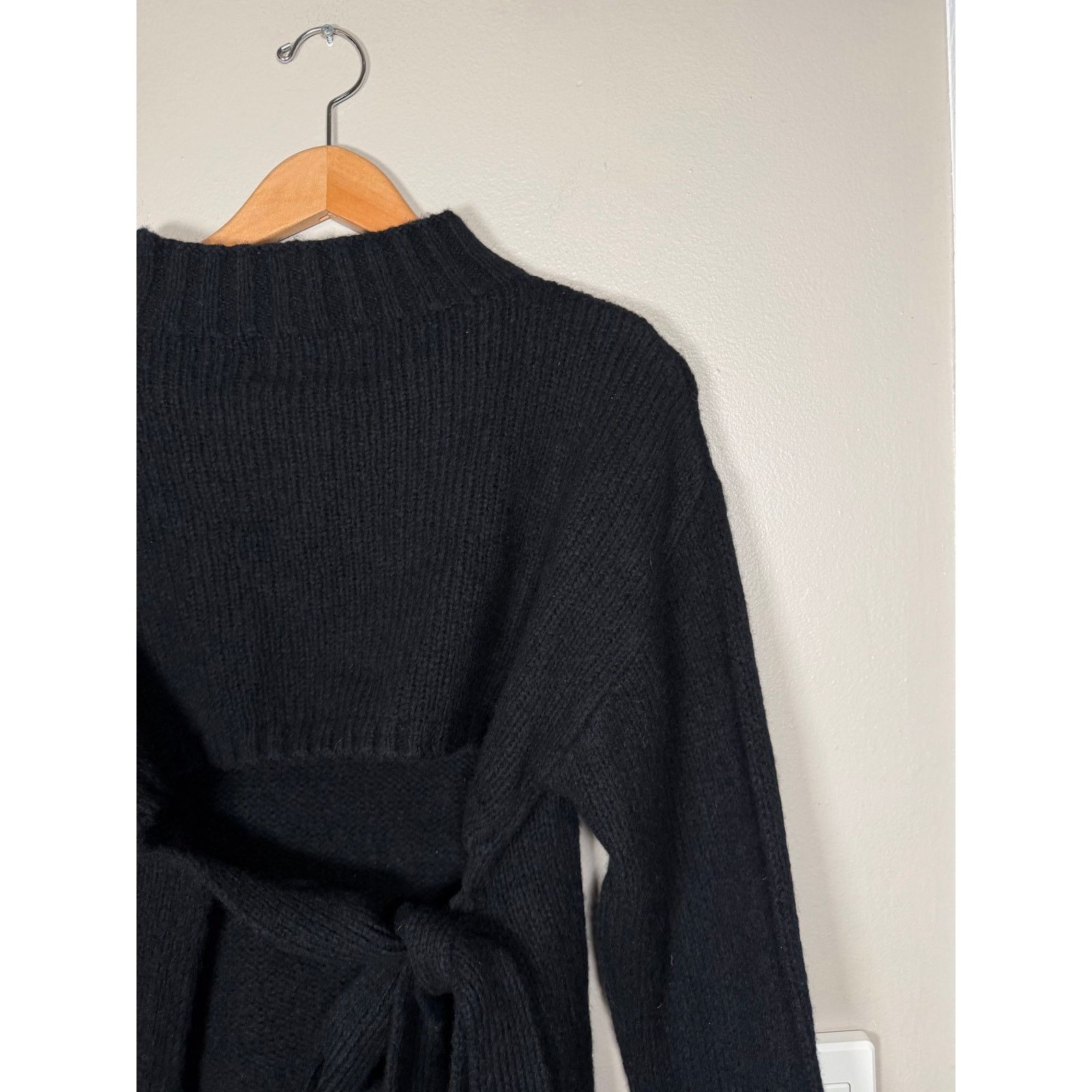 St. Agni St. Agni Wool Cashmere Blend Tie Back Sweater M $425 Size M / US 6-8 / IT 42-44 - 9 Thumbnail