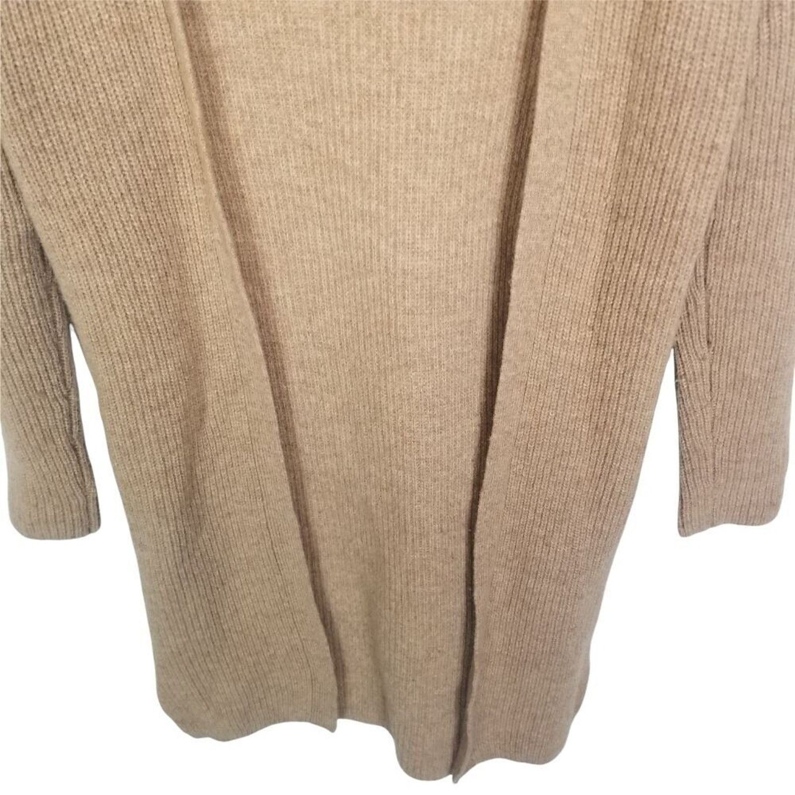 J.Crew J. Crew Women Lambswool Cardigan Sweater XS Quiet Luxury Size XS / US 0-2 / IT 36-38 - 3 Thumbnail