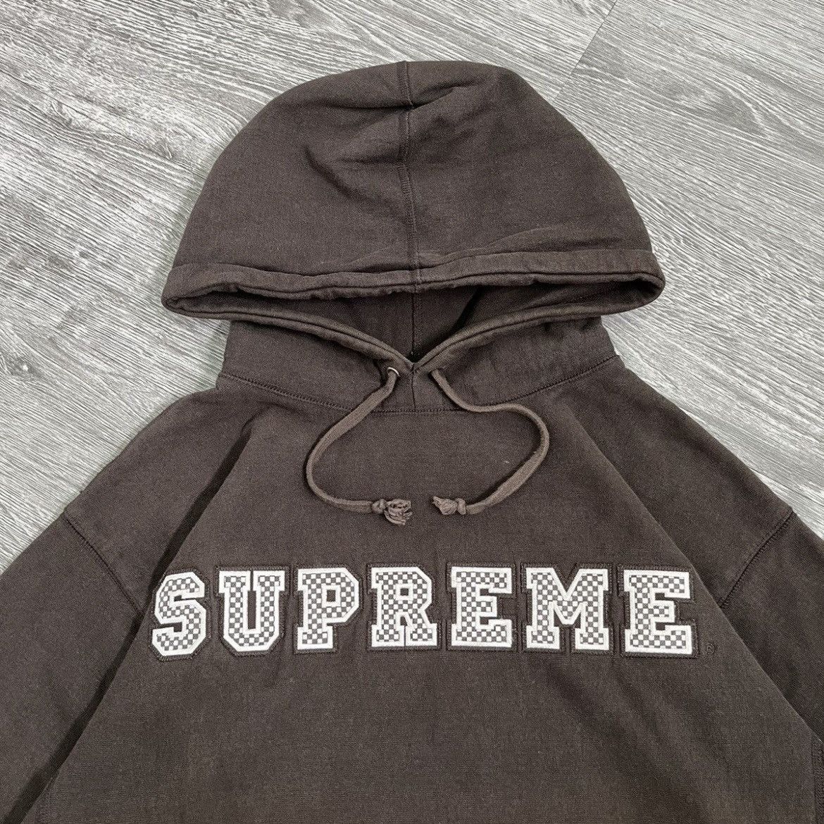 Supreme Supreme Checker Collegiate Logo Hoodie Size US XL / EU 56 / 4 - 2 Thumbnail
