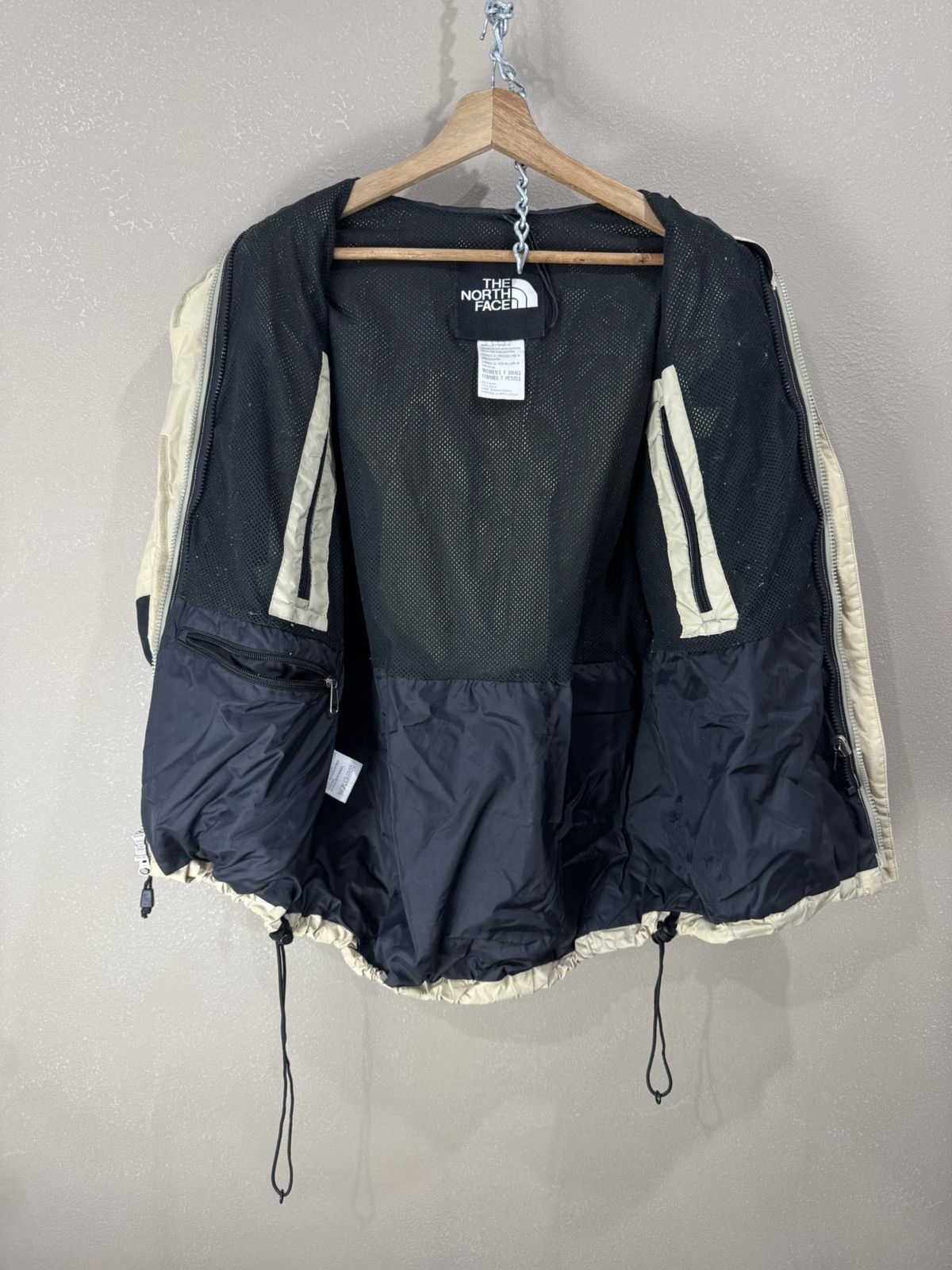 The North Face Women’s The North Face Goretex Cream Ski Jacket - XS Size XS / US 0-2 / IT 36-38 - 5 Thumbnail