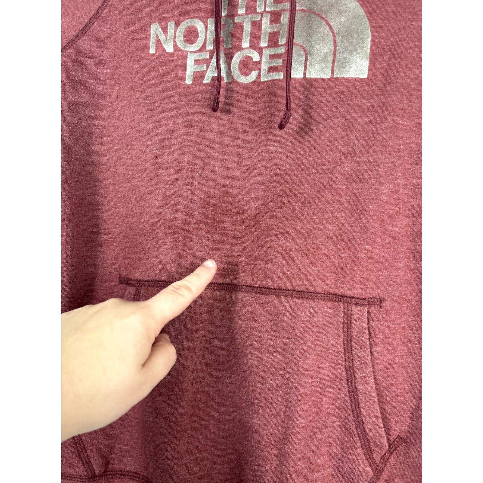 The North Face The North Face Womens Hoodie Pullover Maroon Gold Pockets S Red Size S / US 4 / IT 40 - 6 Thumbnail