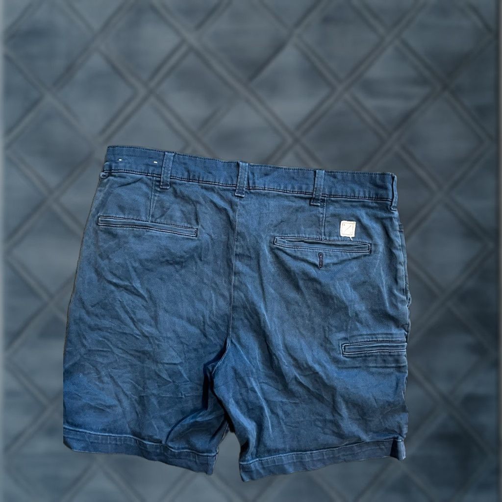 American Eagle Outfitters American Eagle Outfitters Men Chino Short Workwear Blue 34 Regular Slim 8 in Inseam Pockets Casual Workwear Size US 34 / EU 50 - 1 Thumbnail