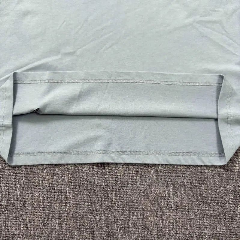 Louis Vuitton Louis Vuitton Men's XL Blue Graphic T-Shirt . Size US XL / EU 56 / 4 - 7 Thumbnail