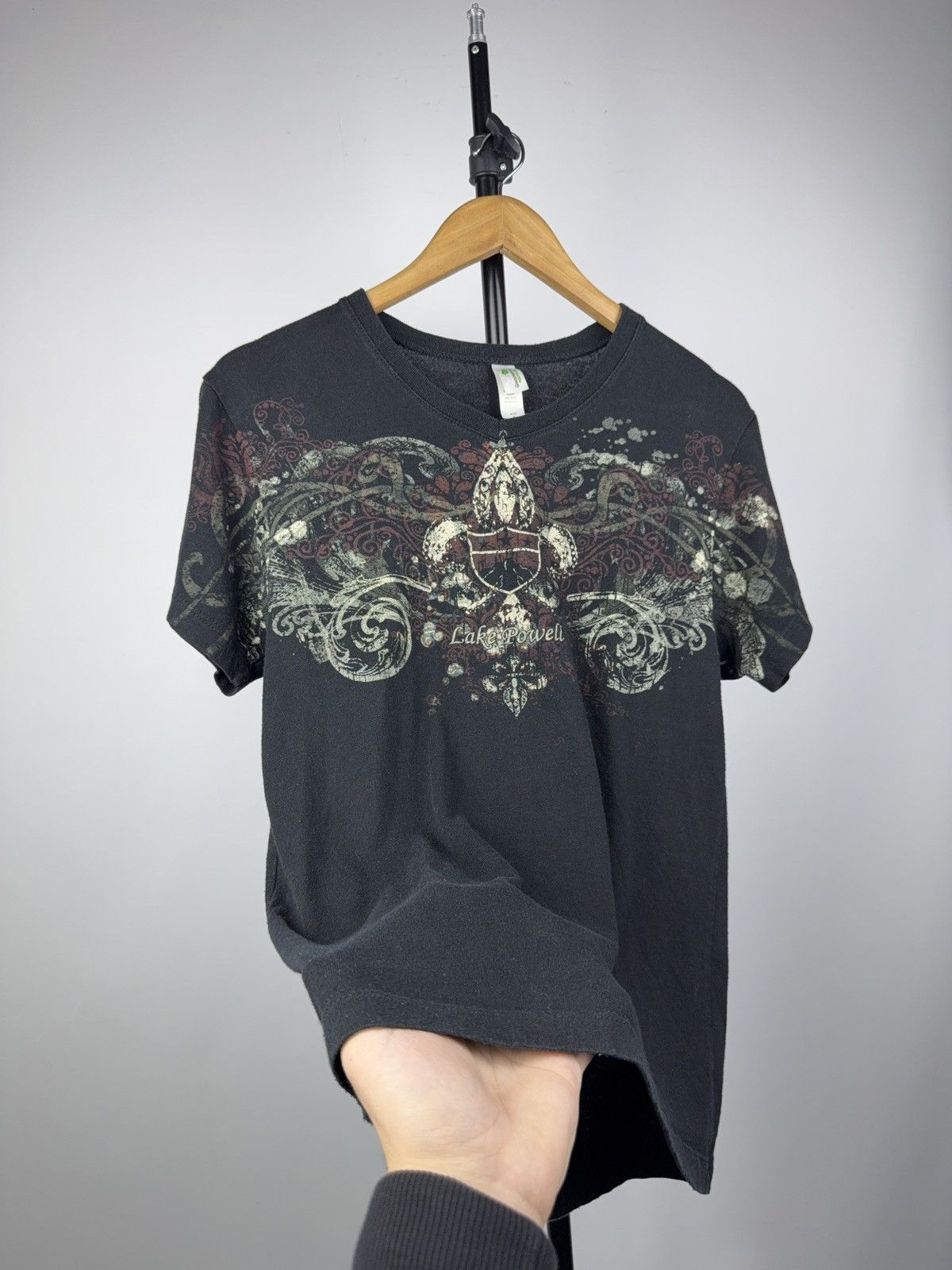 Vintage Vintage 90s Metal Punk Lake Powell Gothic Fleur-de-Lis Tee Size US S / EU 44-46 / 1 - 6 Thumbnail