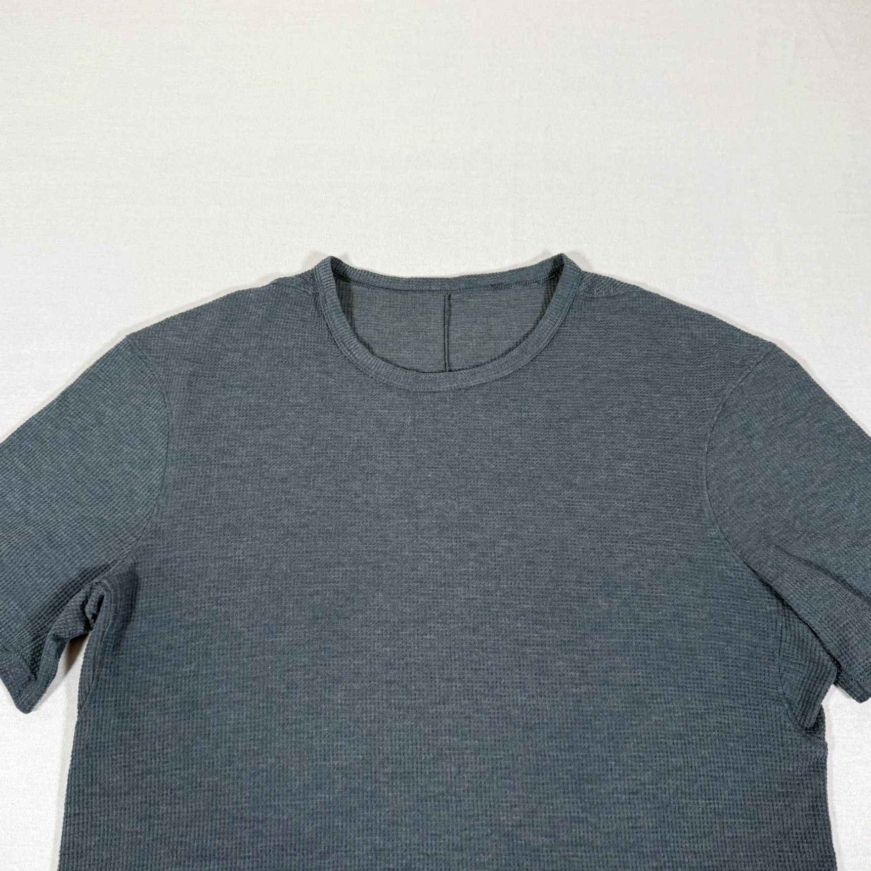 Lululemon Lululemon Shirt Mens Medium Gray Shift Stitch Waffle Knit Thermal Running Tee Size US M / EU 48-50 / 2 - 2 Thumbnail