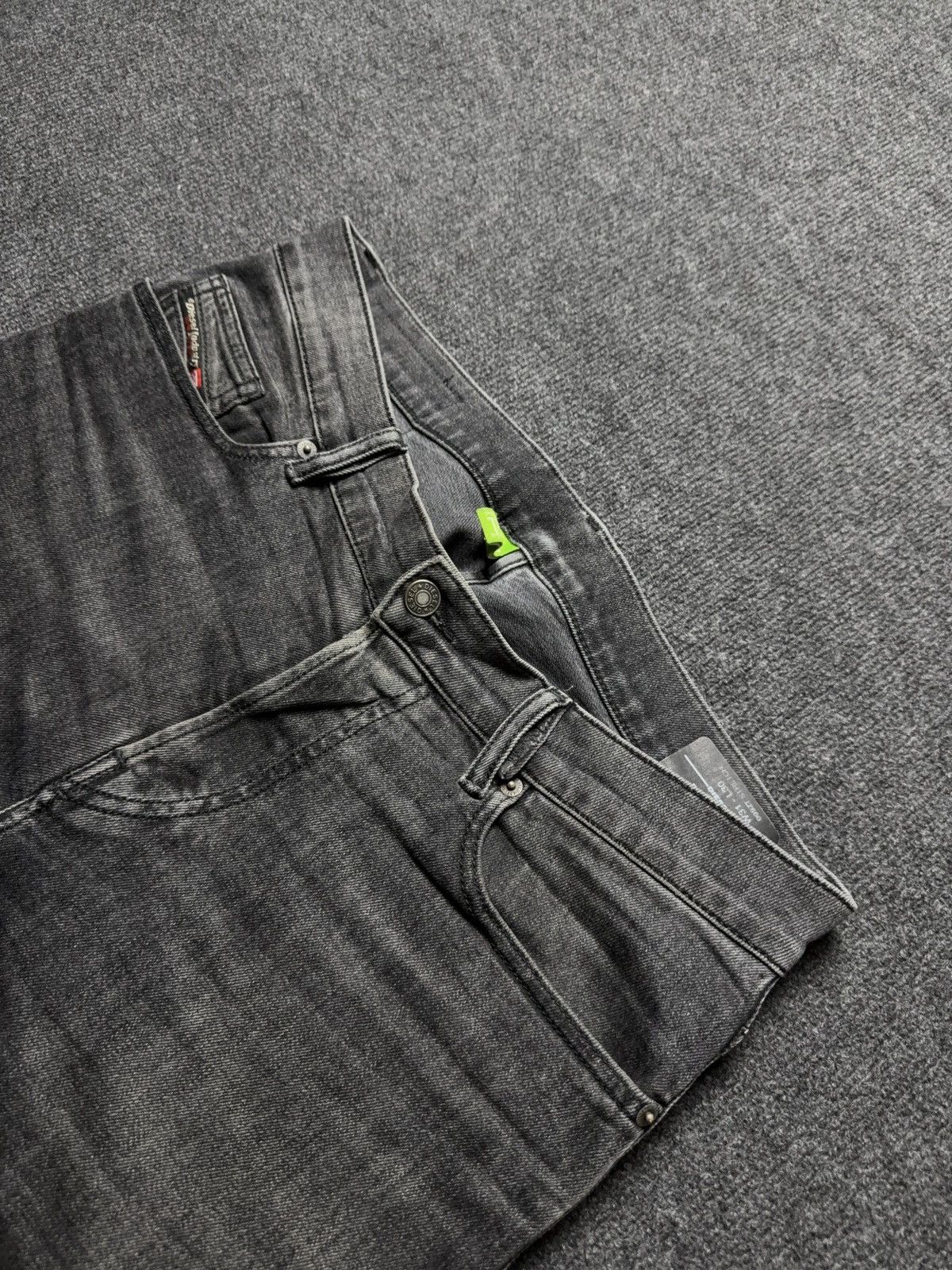 Diesel Luxury 00s Y2K Diesel D-Luster Black Slim Fit Stretch Jeans Size US 31 - 9 Thumbnail
