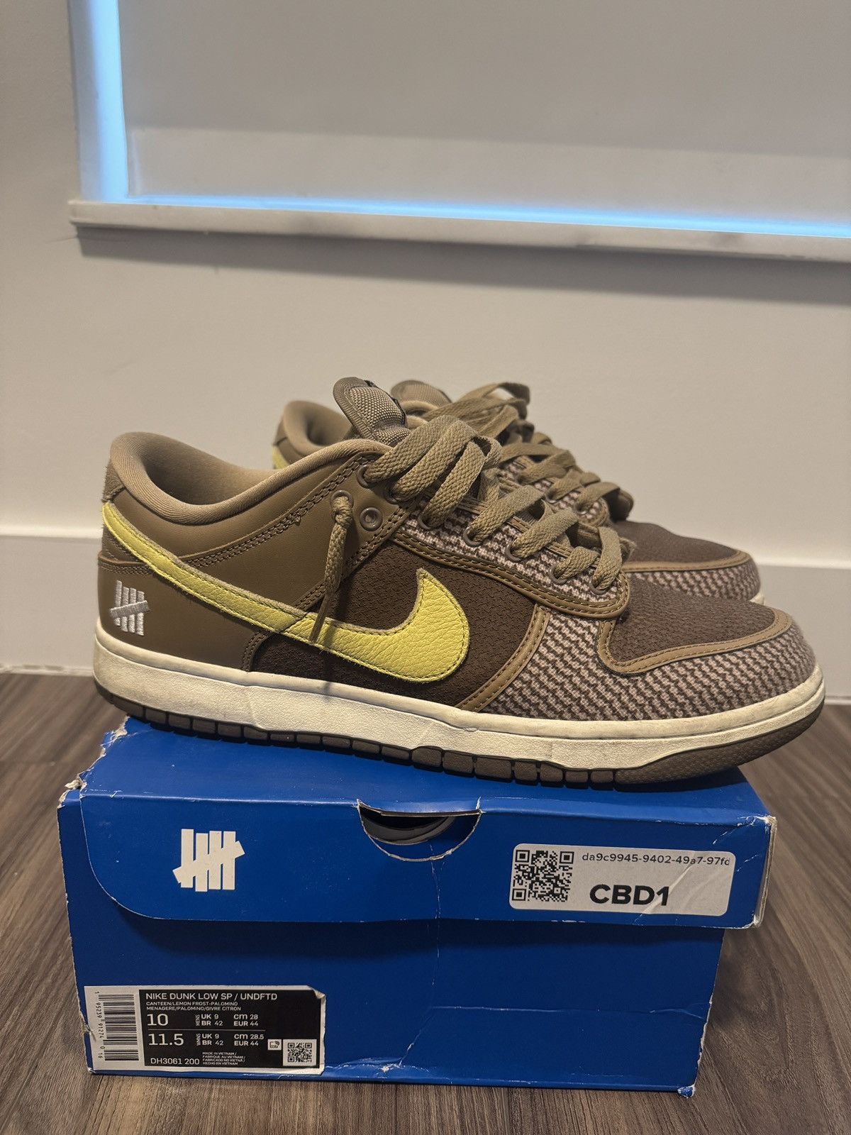 Nike × Undefeated NIKE X UNDEFEATED DUNK LOW Size US 10 / EU 43 - 1 Thumbnail