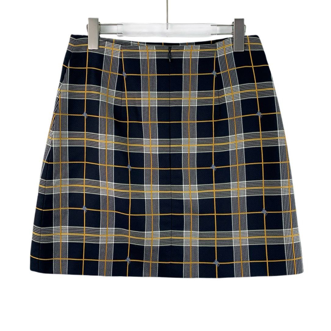 Burberry Burberry Plaid Pleated Skirt With Embroidery UK 10 / US 8 Po Size 30" / US 8 / IT 44 - 6 Thumbnail