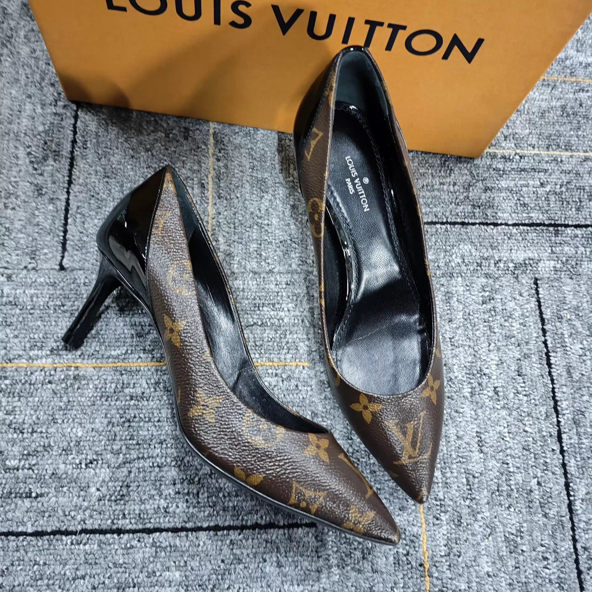 Louis Vuitton LV Monogram High Heels Women's 35 Size US 4.5 / IT 34.5 - 3 Thumbnail