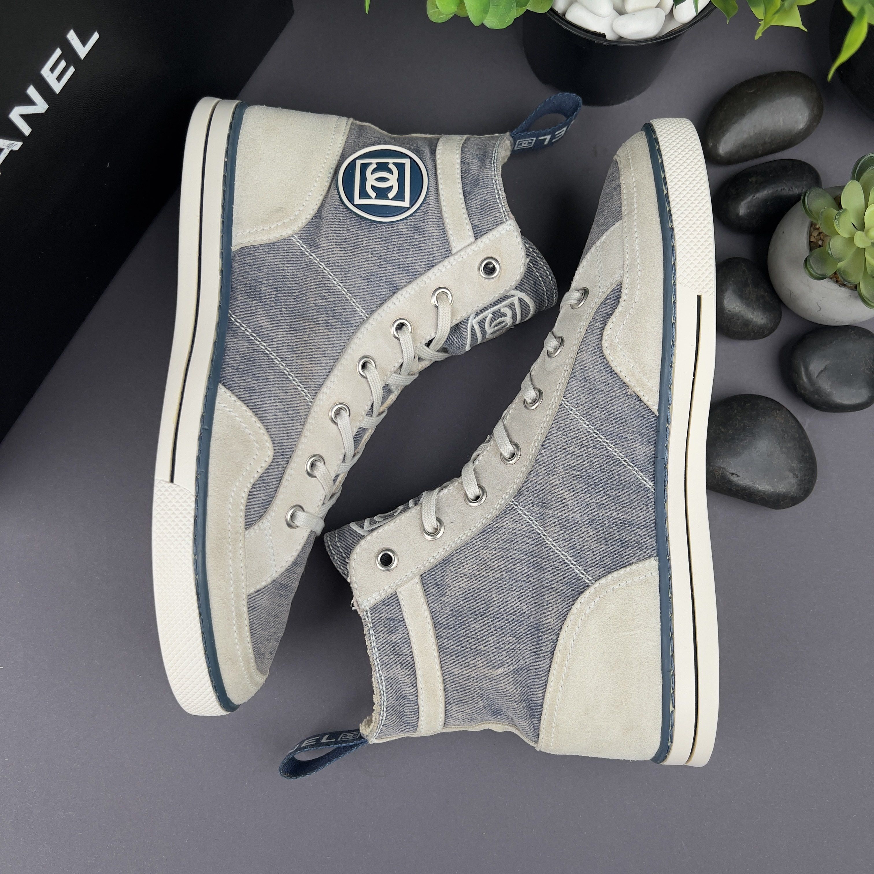 Chanel High Top Sneakers Suede Denim Size US 9.5 / IT 39.5 - 6 Thumbnail