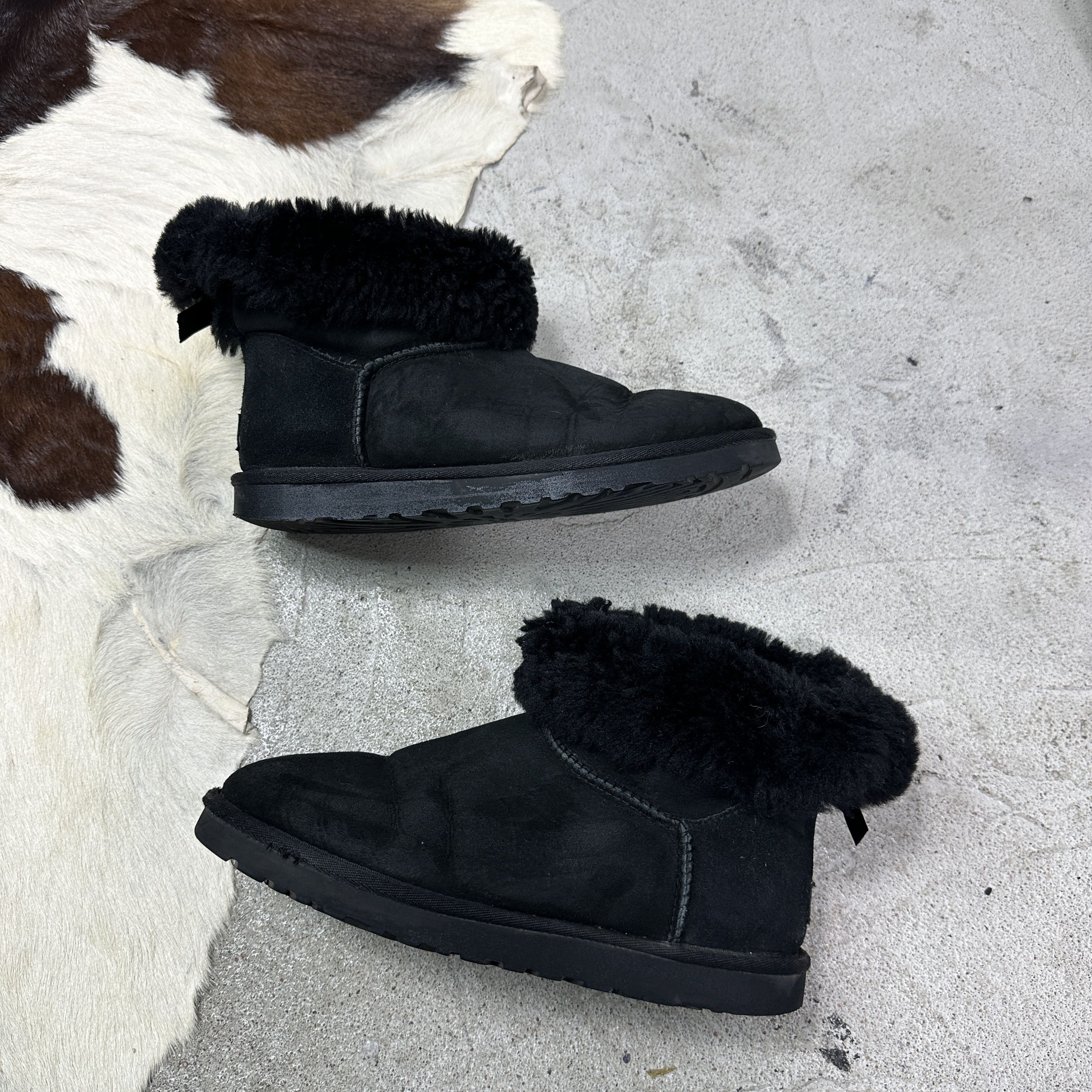 Ugg Vintage Avant Garde Grunge UGG Boots Y2K Size US 10 / IT 40 - 1 Thumbnail