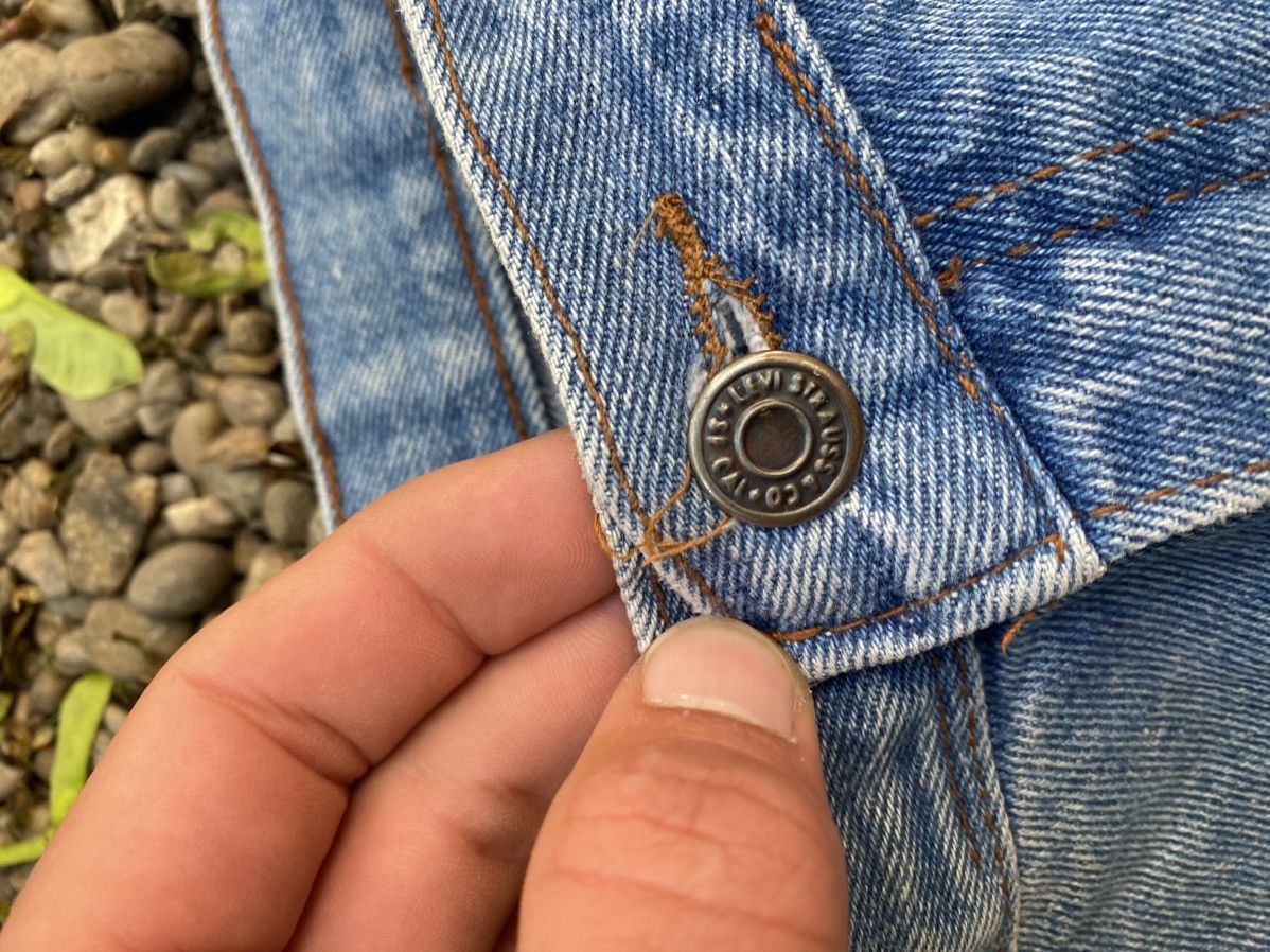 Levi's Vintage Clothing × Vintage Vintage Levi’s Jeans Size US 33 - 12 Thumbnail