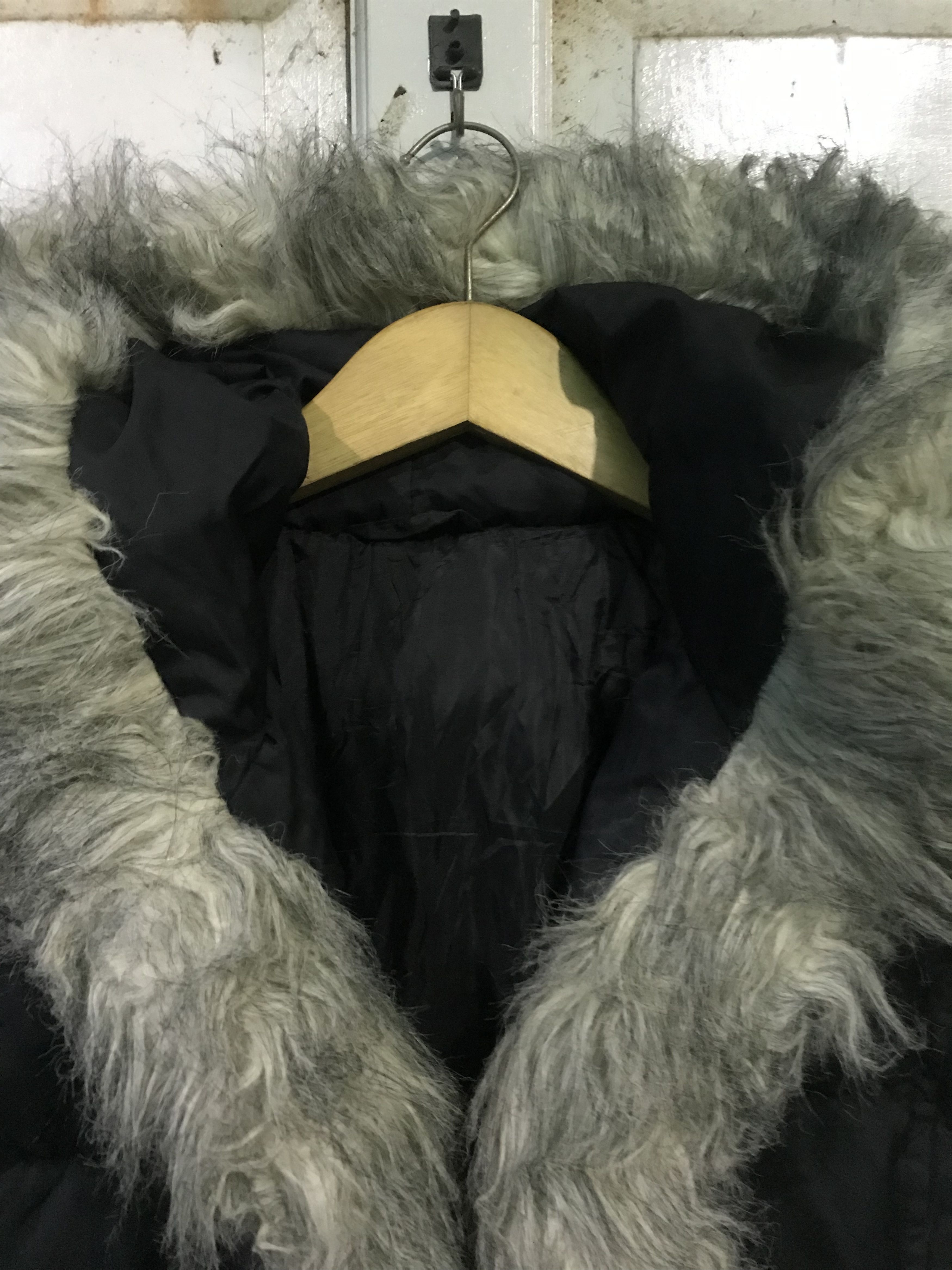 Uniqlo Vkei style uniqlo fur jacket Size US M / EU 48-50 / 2 - 5 Thumbnail