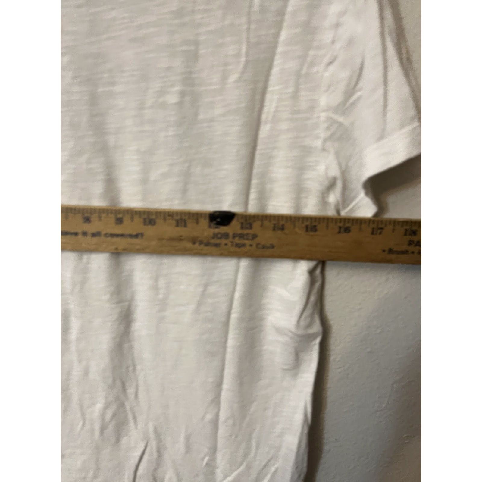 Banana Republic VINTAGE Banana Republic Women's T-Shirt Medium White "Saturday I’m In Love" Size M / US 6-8 / IT 42-44 - 4 Thumbnail