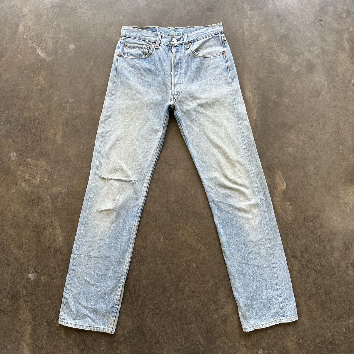 Japanese Brand Vintage Levi’s Made In USA Faded Denim Jean Pant W29 Size US 29 - 1 Thumbnail