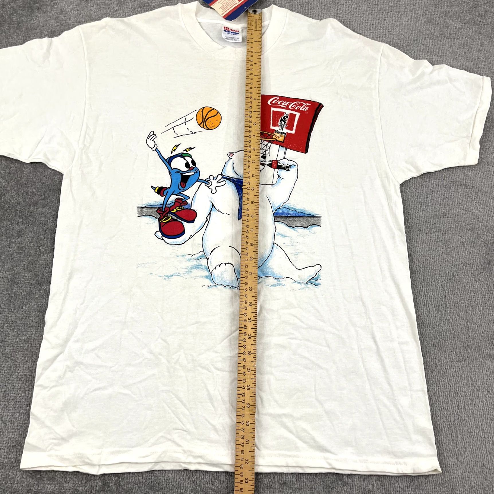 Vintage VINTAGE Coca-Cola Shirt Men XL White 1996 Olympics Polar Bear Basketball Graphic Clothing Shirt 90s Mens Size US XL / EU 56 / 4 - 6 Thumbnail