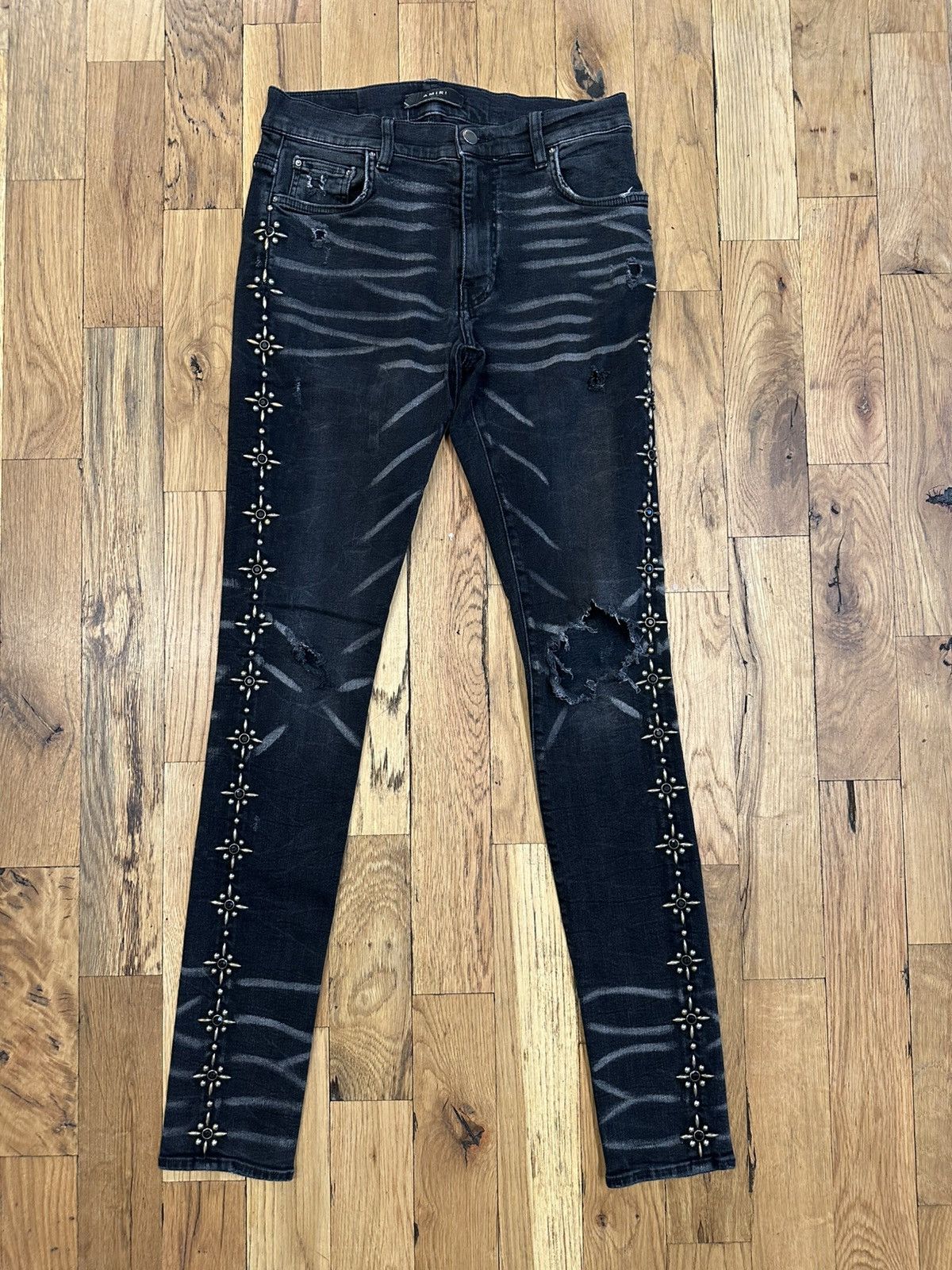 Amiri Amiri Side Jewel Knee Hole Black Denim Jeans Size 30 Amiri Amiri Side Jewel Knee Hole Black Denim Jeans Size 30