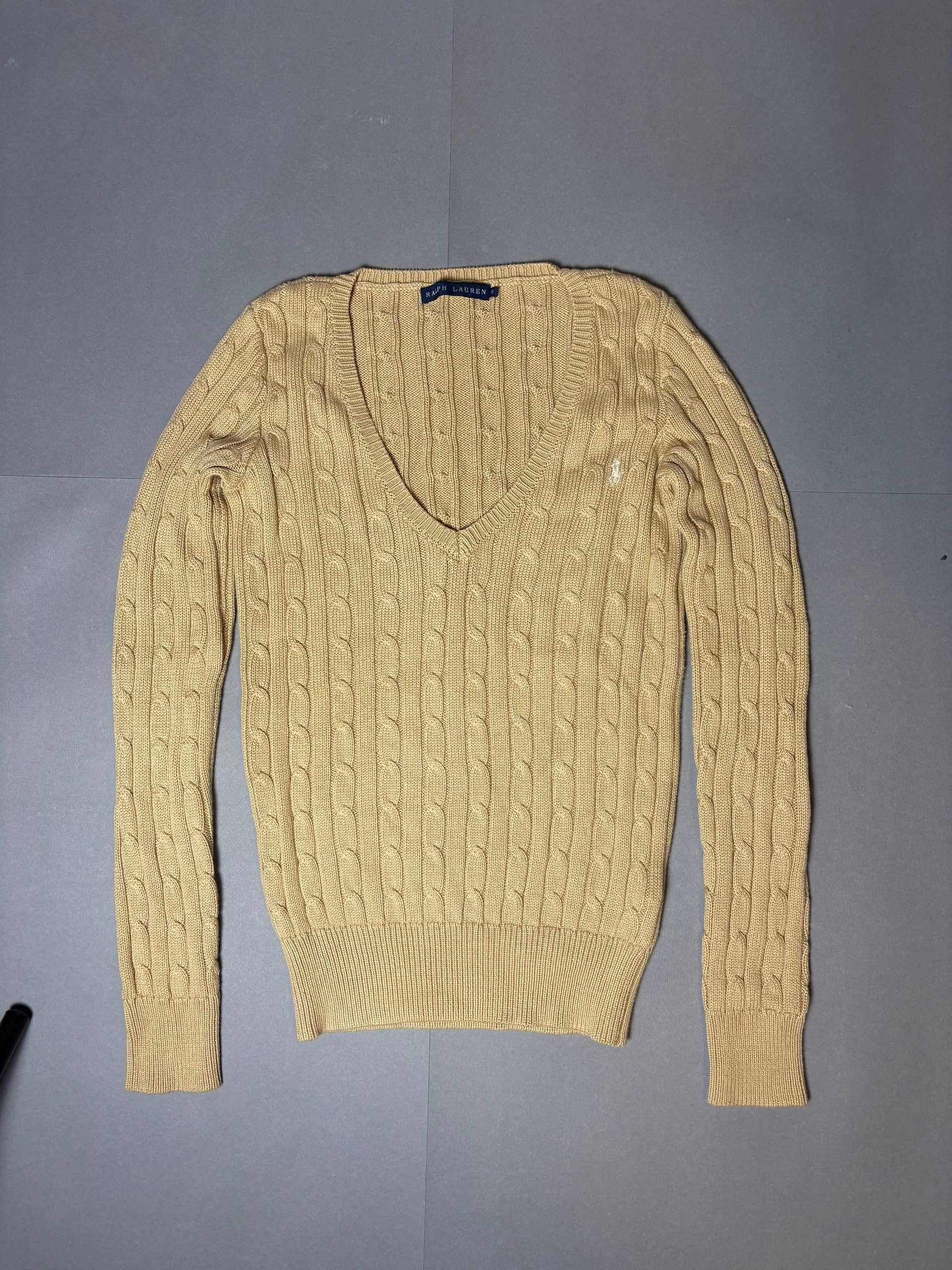 Polo Ralph Lauren Vintage Woman's Polo Ralph Lauren Cable Knit V-Neck Sweater Size S / US 4 / IT 40 - 1 Thumbnail