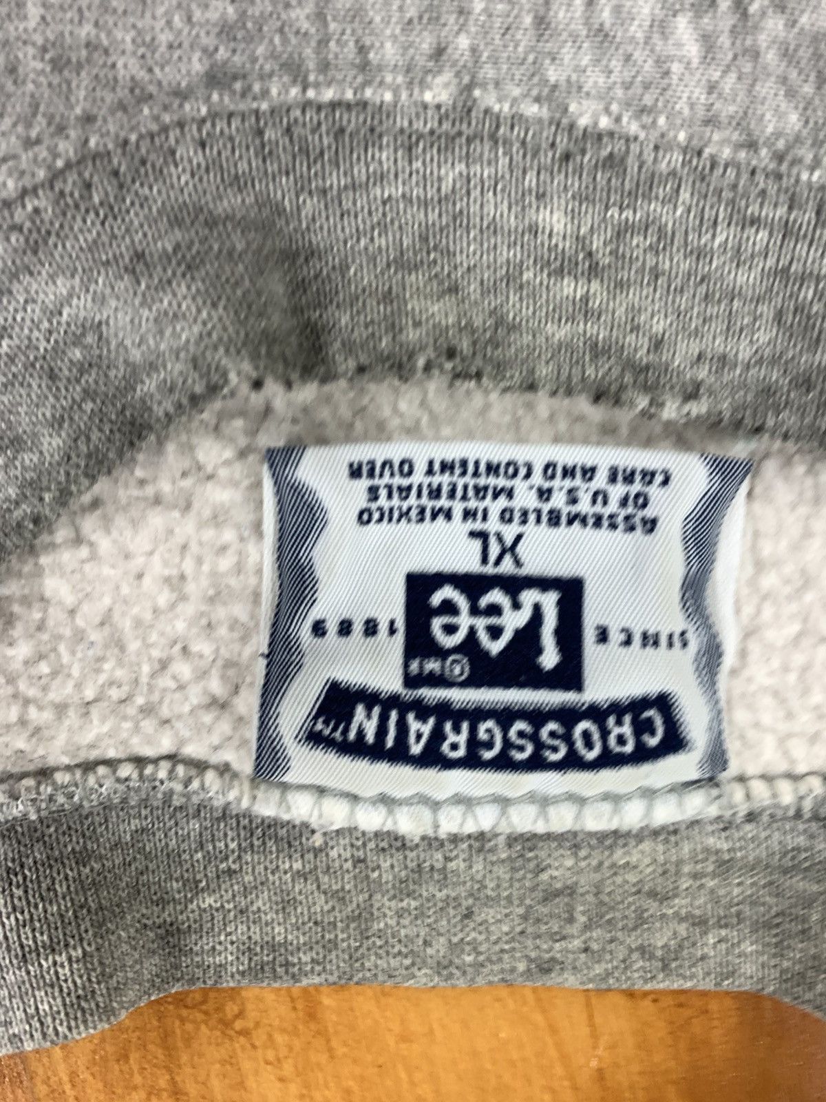 Vintage Vintage Crewneck Embassy Bar Crewneck Size US XL / EU 56 / 4 - 1 Thumbnail