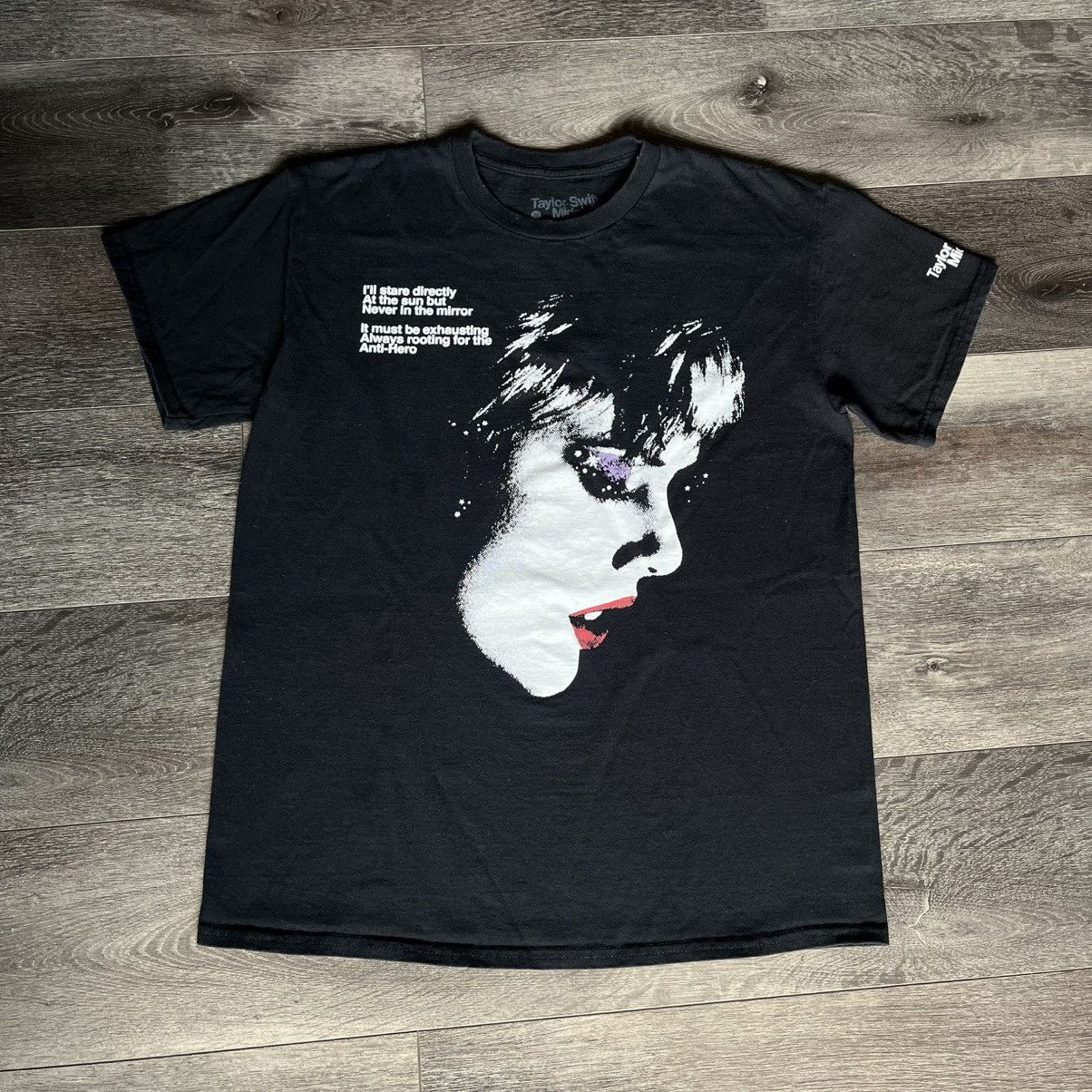 Band Tees Taylor Swift Midnights Album Anti Hero Face Graphic Tour Tee Size US M / EU 48-50 / 2 - 1 Thumbnail