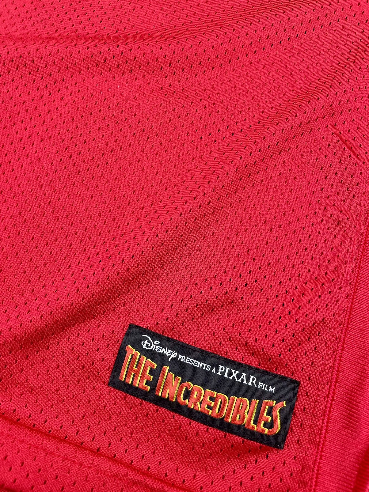 Disney Vintage Disney Pixar The Incredibles football jersey Size US S / EU 44-46 / 1 - 6 Thumbnail