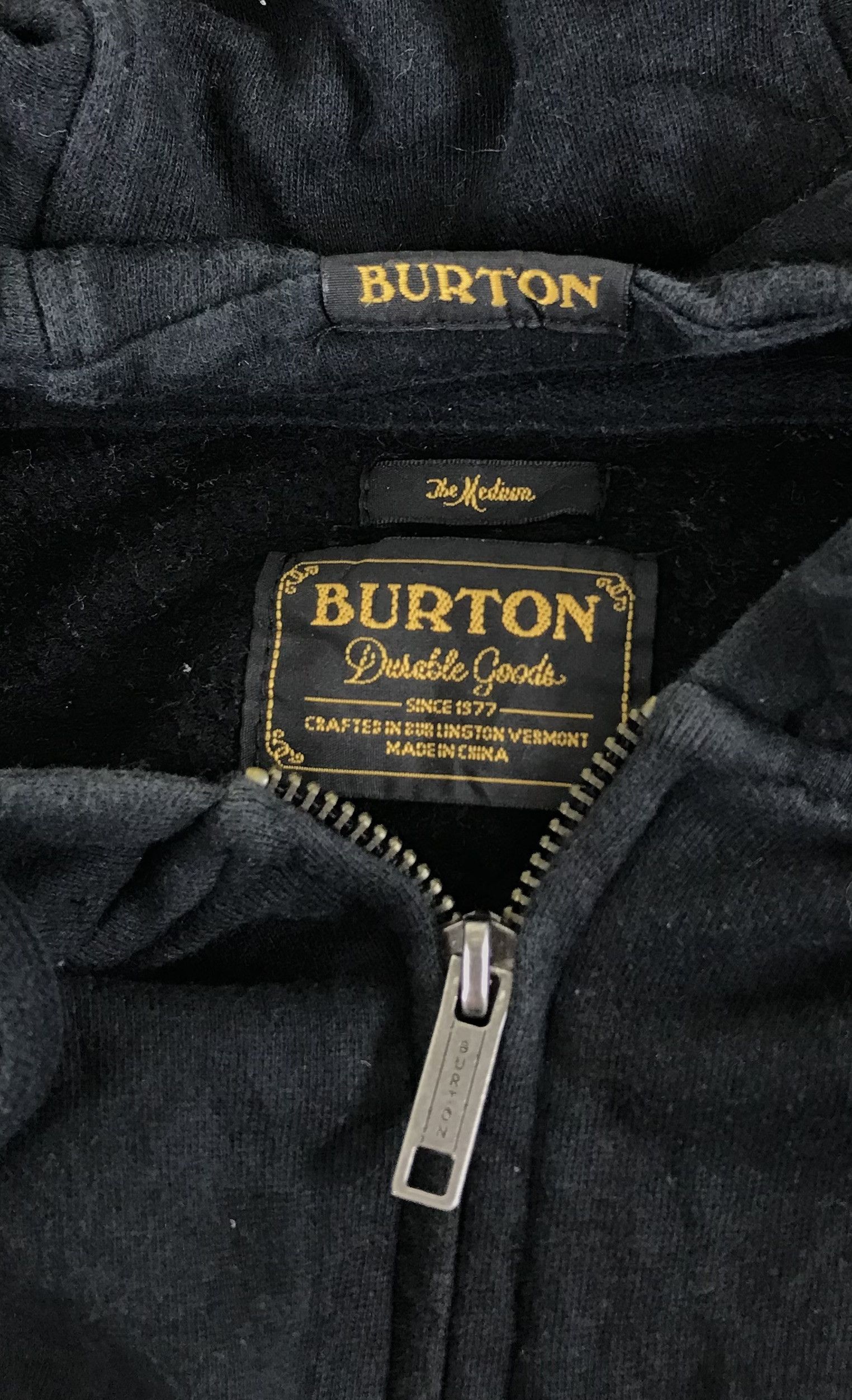 Burton Vintage Burton Skull 'Hold Fast Give Hell' Hoodie Sweatshirt Size US L / EU 52-54 / 3 - 9 Thumbnail
