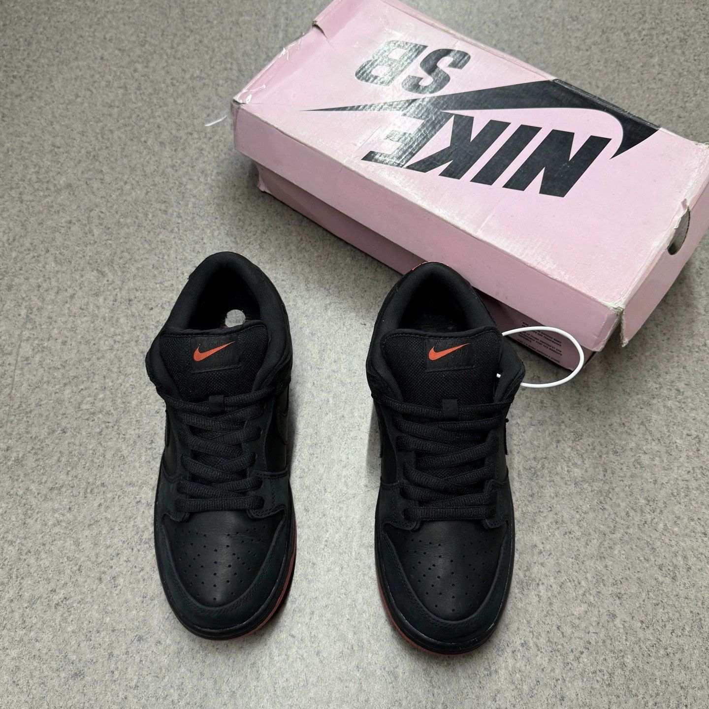 Nike Nike SB Dunk Low Black Pigeon 42.5 Size US 9.5 / EU 42-43 - 5 Thumbnail
