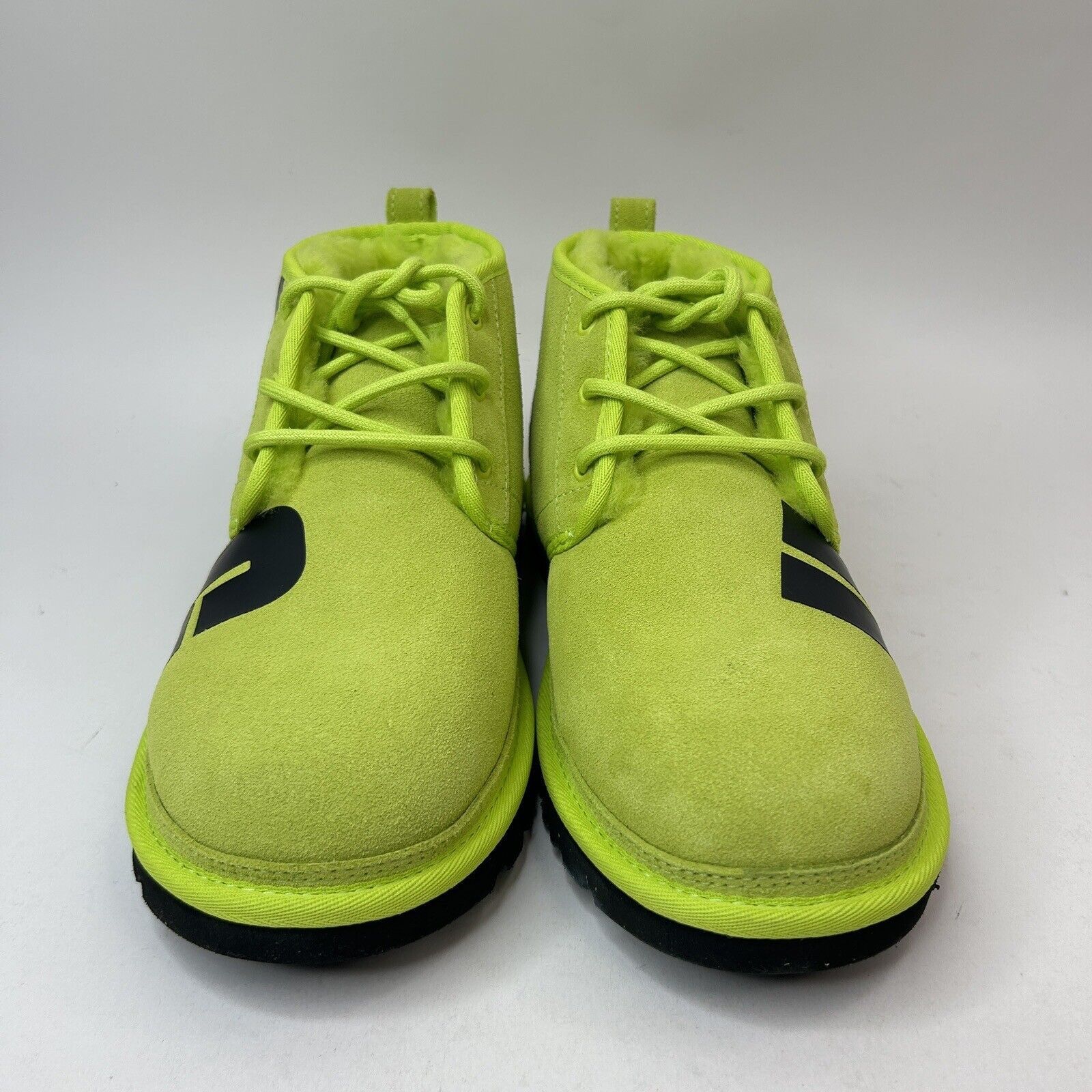 Ugg UGG Neumel Chopd Chukka Boots “Key Lime/Grinch” 2023 Size US 9 / EU 42 - 2 Thumbnail
