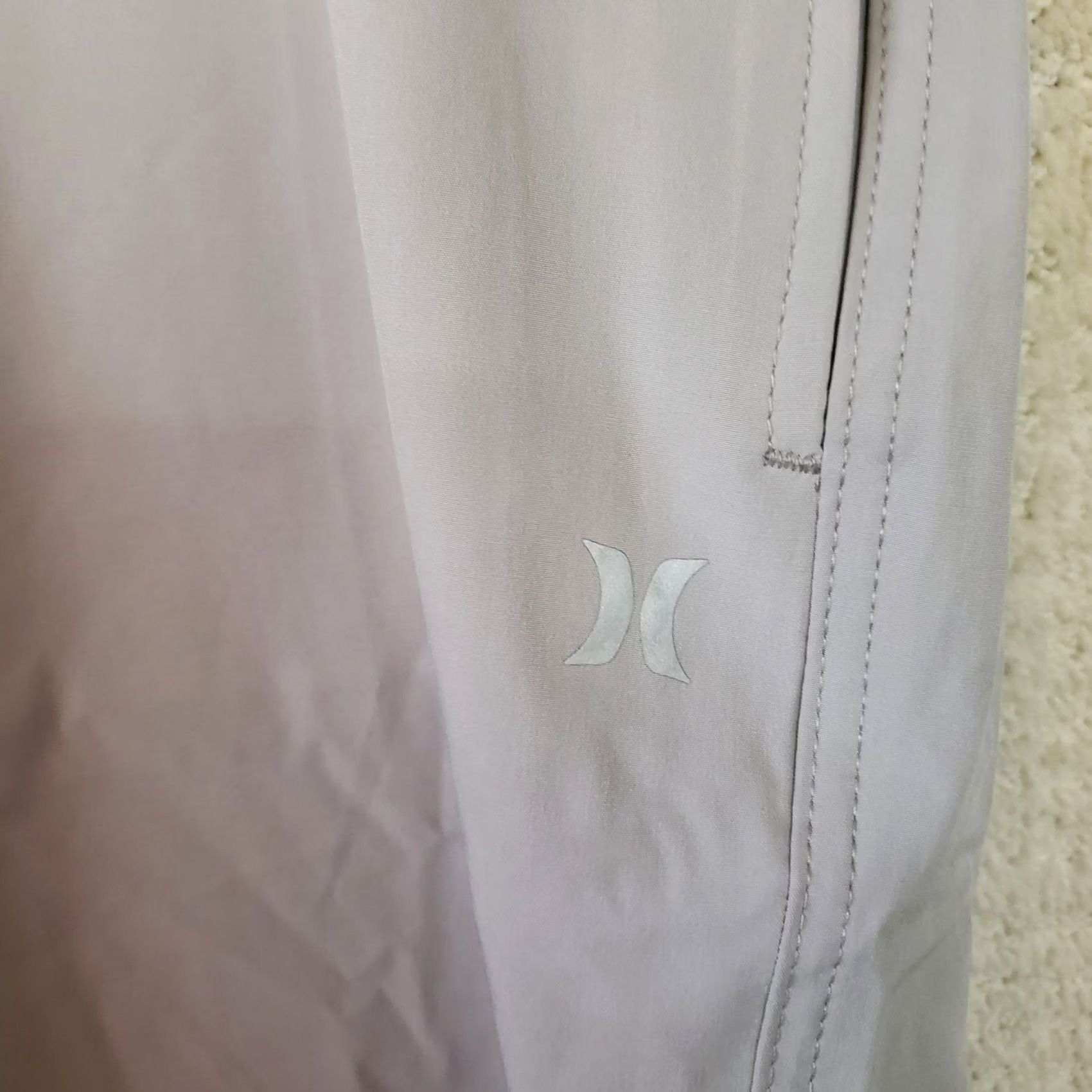 Hurley Hurley All Day Hybrid Quick Dry 4-Way Stretch Reflective Short Men 34 Gray Ion Grey Modern Outdoor Beach Sports 90s? Size US 34 / EU 50 - 4 Thumbnail
