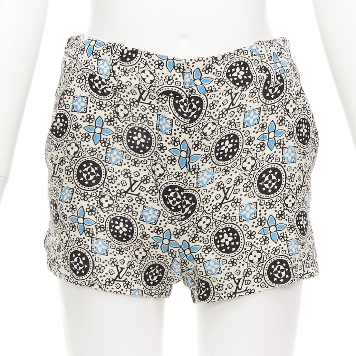 Louis Vuitton LOUIS VUITTON Majolica floral monogram print cream blue wool silk shorts FR34 XS Size 26" / US 2 / IT 38 - 1 Thumbnail