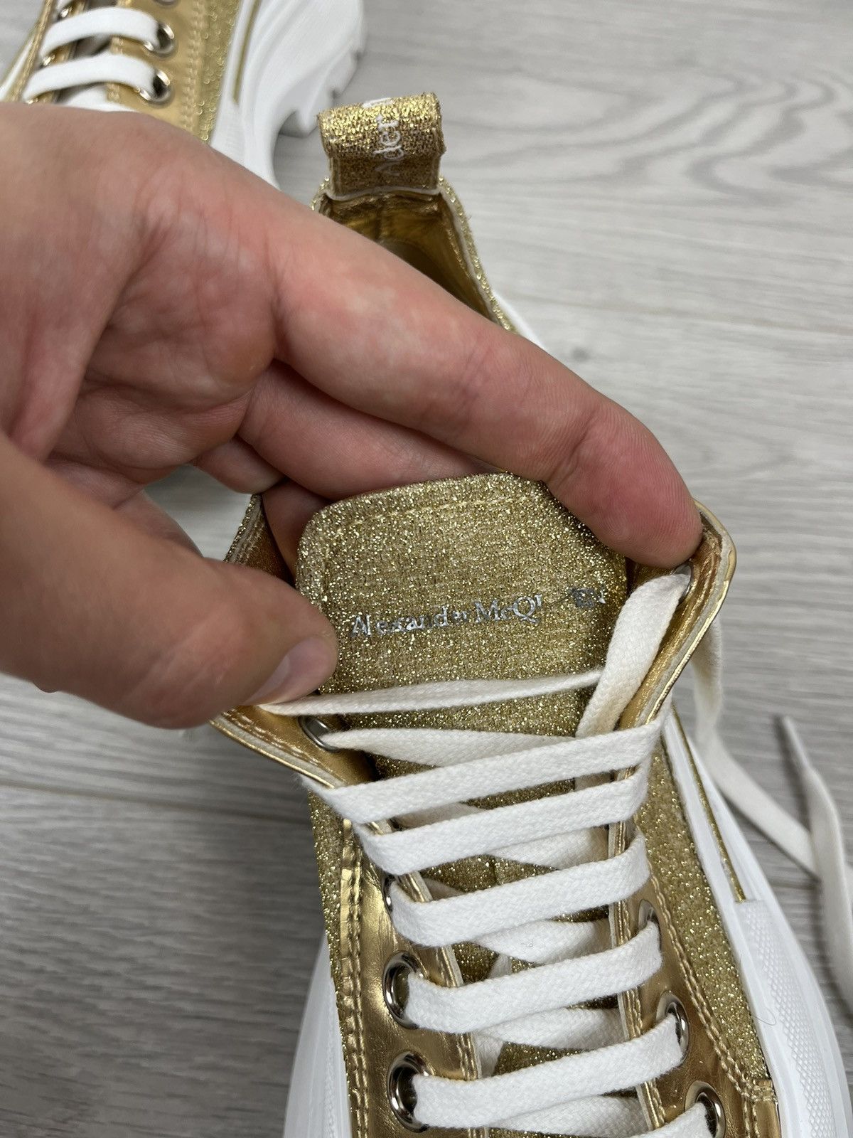 Alexander McQueen Alexander McQueen Gold Glitter Trainers Sneakers Women’s Size US 9.5 / IT 39.5 - 13 Thumbnail