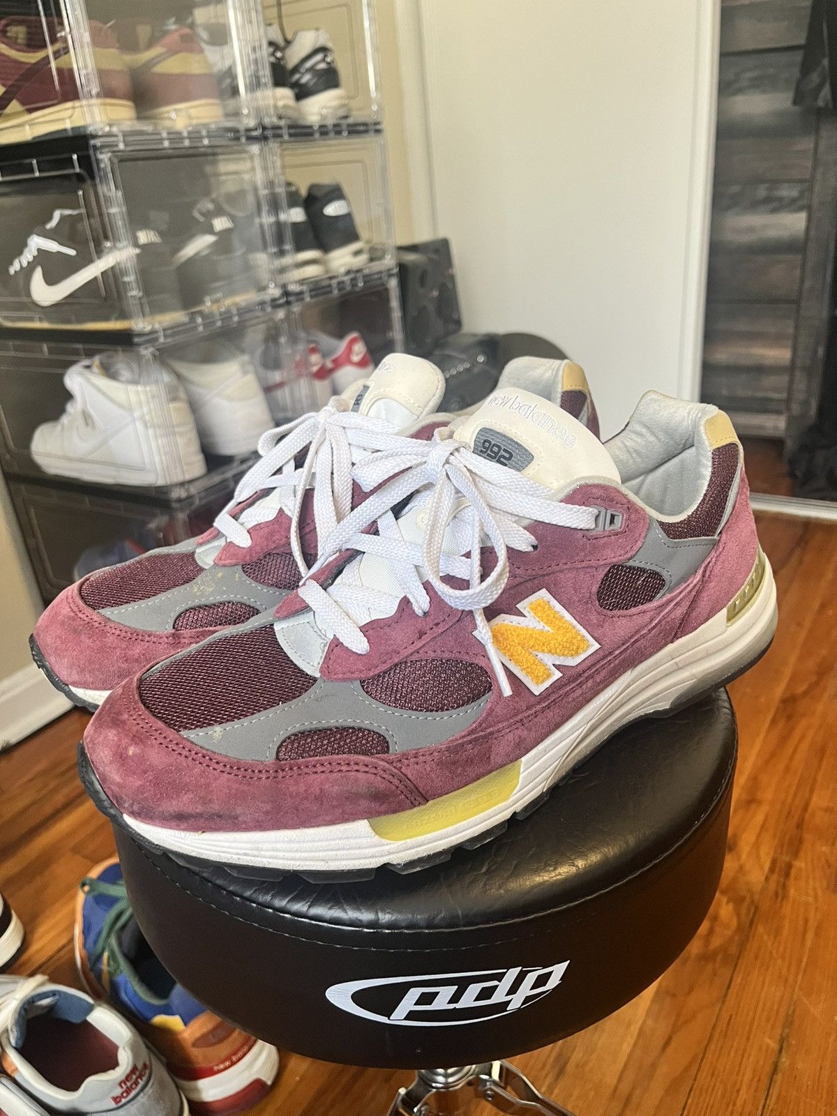 New Balance New Balance 992 “Burgundy Gold” Size US 12 / EU 45 - 2 Thumbnail