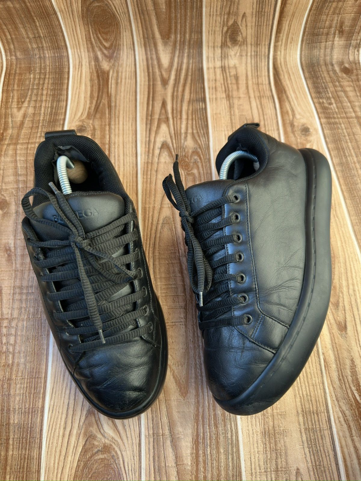Bottega Veneta Bottega Veneta Pillow Sneaker Black Natural Rubber lowtops Size US 11 / EU 44 - 9 Thumbnail