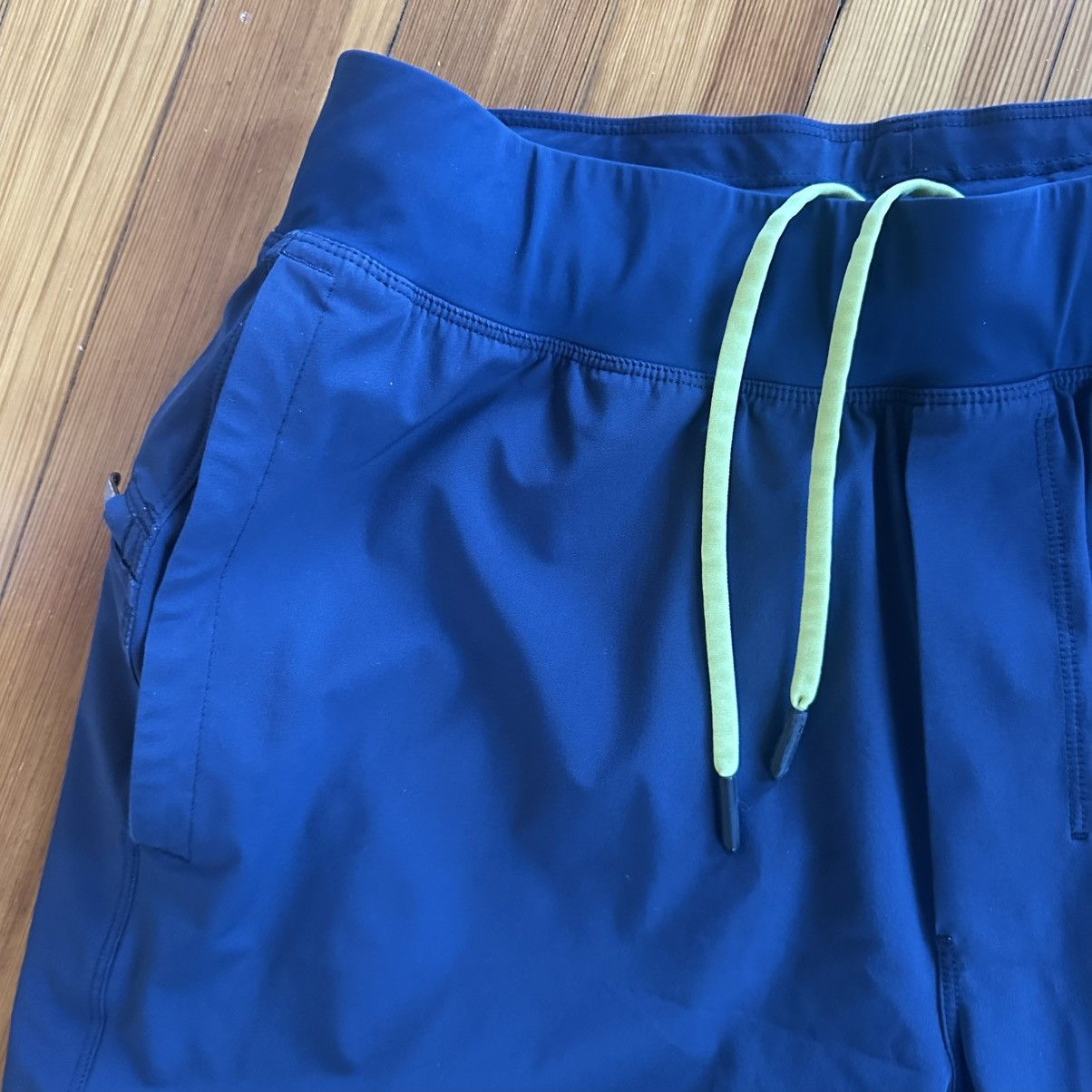 Lululemon Lululemon T.H.E. Short with Liner 9" Size US 32 / EU 48 - 3 Thumbnail