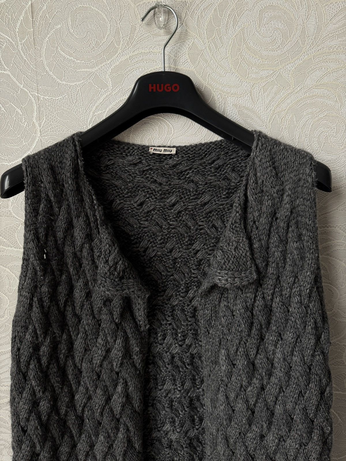Miu Miu MIU MIU Gray Cable Knit Vest Jacket Cardigan 38 Knitwear Size XS / US 0-2 / IT 36-38 - 4 Thumbnail
