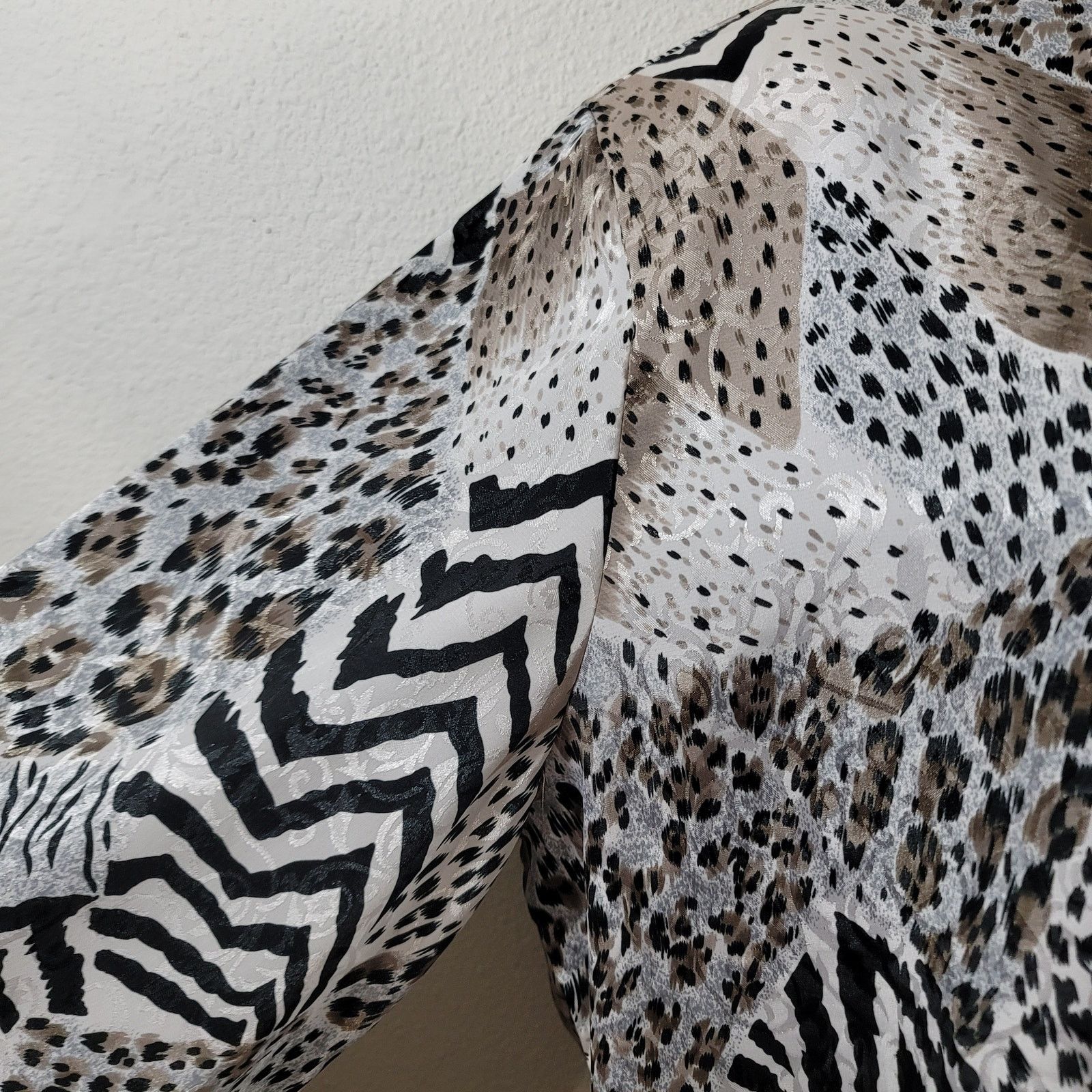 Other Tan Jay Gold Black White Multi Animal Print Button Up Top 16 Size XXL / US 16-18 / IT 52-54 - 2 Thumbnail