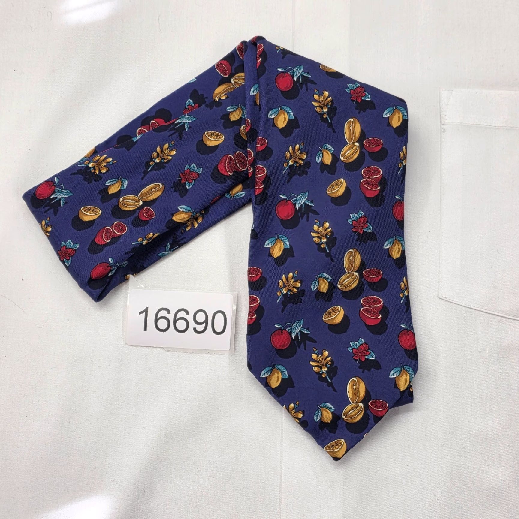 Vintage VINTAGE Bullock & Jones Men's 100% Silk Necktie Italy Designer Floral Fruit Blue EUC Silk Tie Size ONE SIZE - 6 Thumbnail
