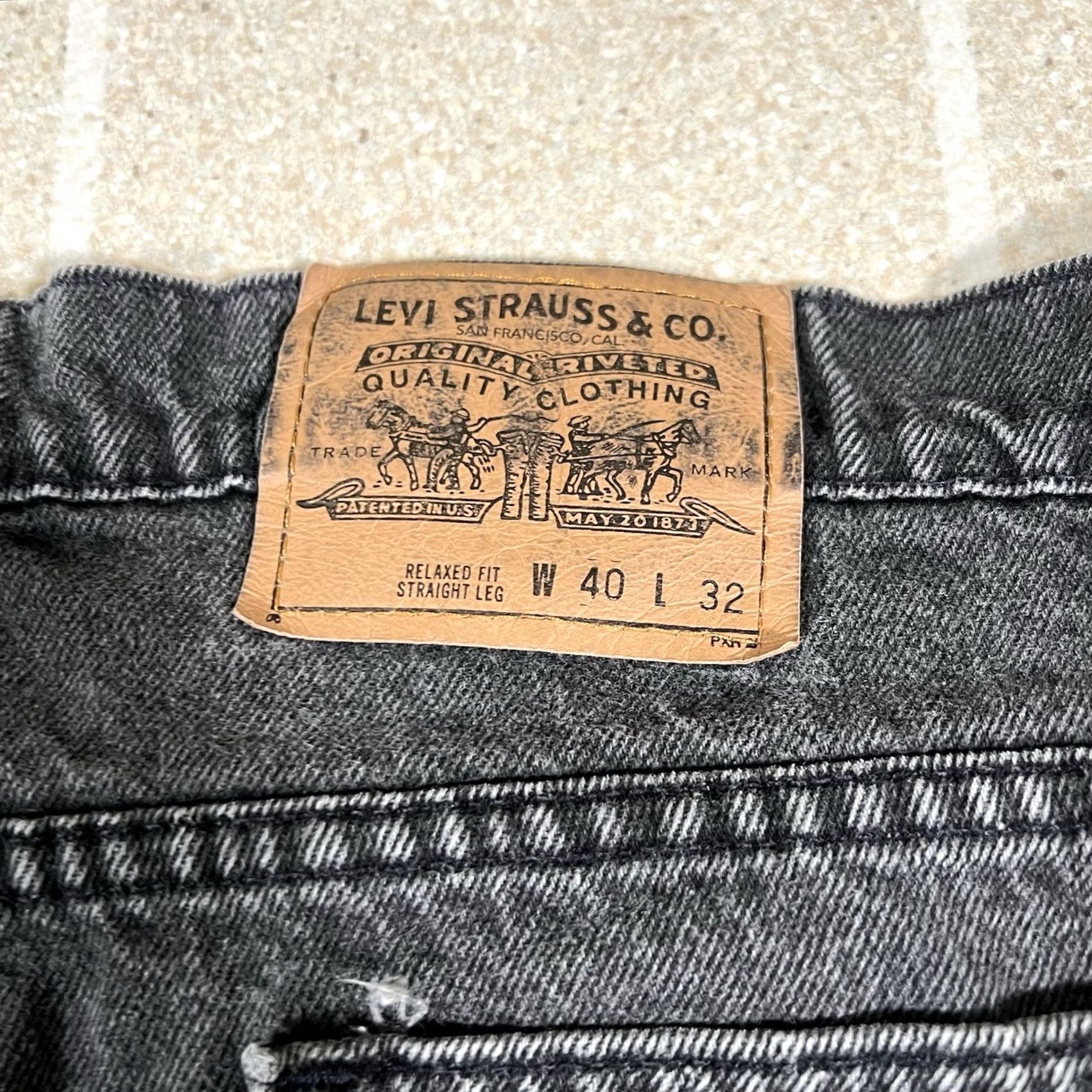 Levi's VINTAGE Levi's Jeans 34x29 Black White Tab Relaxed Straight Leg Made In USA Faded Mens Jeans Size US 34 / EU 50 - 4 Thumbnail