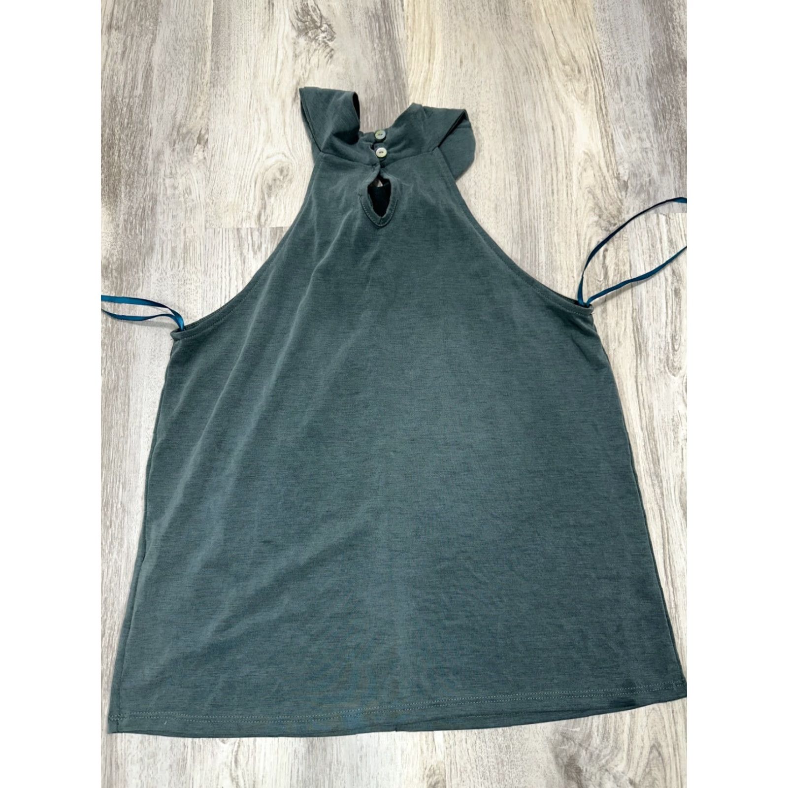 Vintage Green Envelope Woman's Green Envelope Halter Top Knit Tank Sleeveless Sz M Casual Women's Green Knot Collar Basic Modal Polyester Size M / US 6-8 / IT 42-44 - 3 Thumbnail