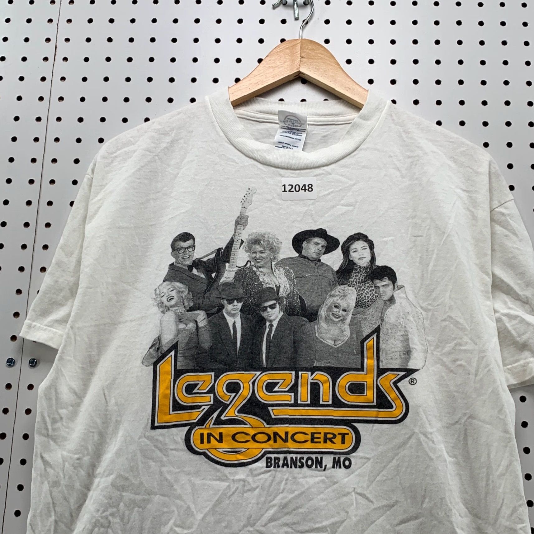 Hanes VINTAGE Hanes Legends In Concert T-Shirt Large Adult White Short Sleeve Elvis Music Mens Size US L / EU 52-54 / 3 - 5 Thumbnail